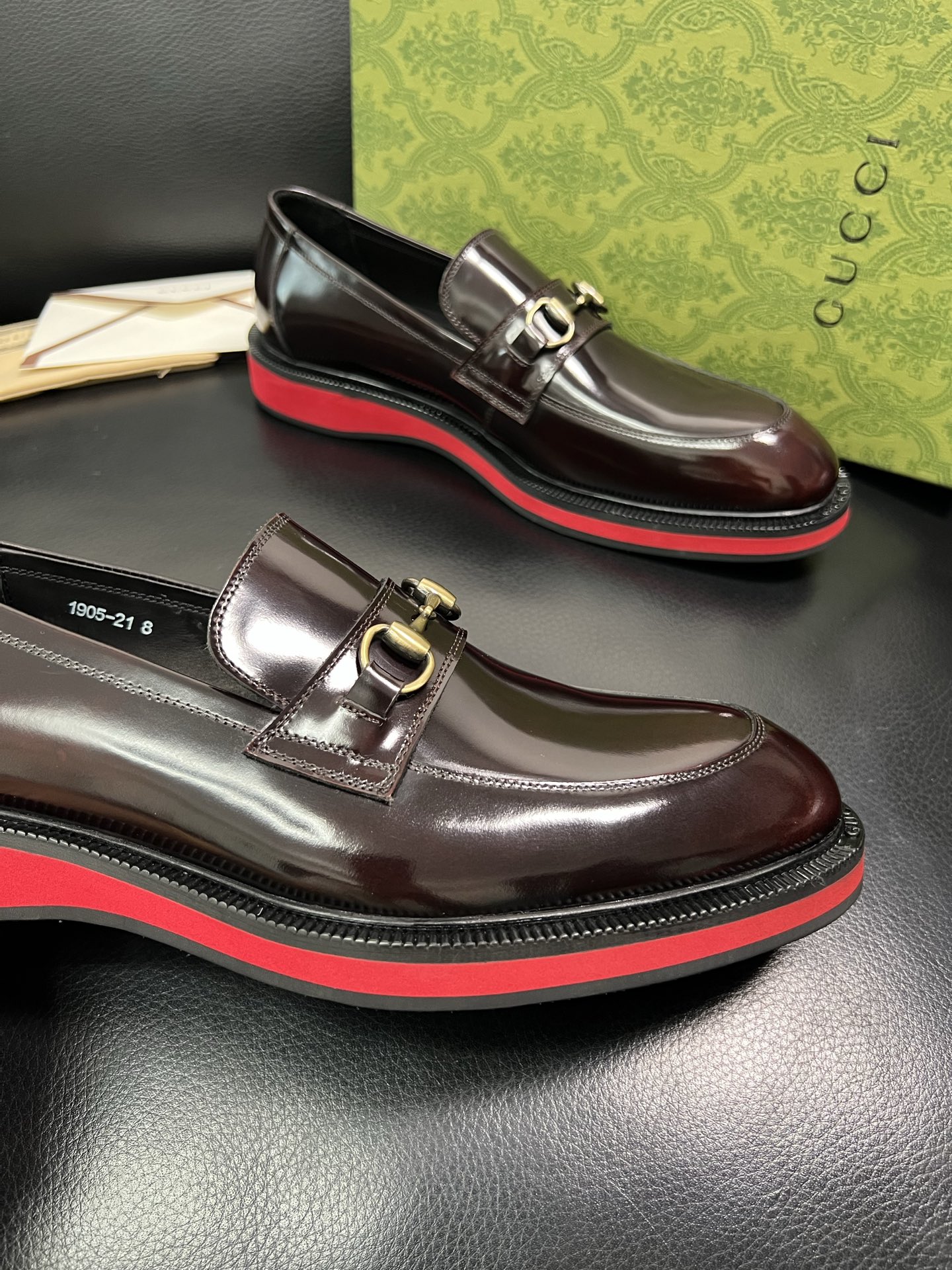 Gucci 顶级工艺品 古奇 皮鞋系列专柜同步 原厂配置，意大利进口原版牛皮，进口水染牛里 ，鞋底：原厂