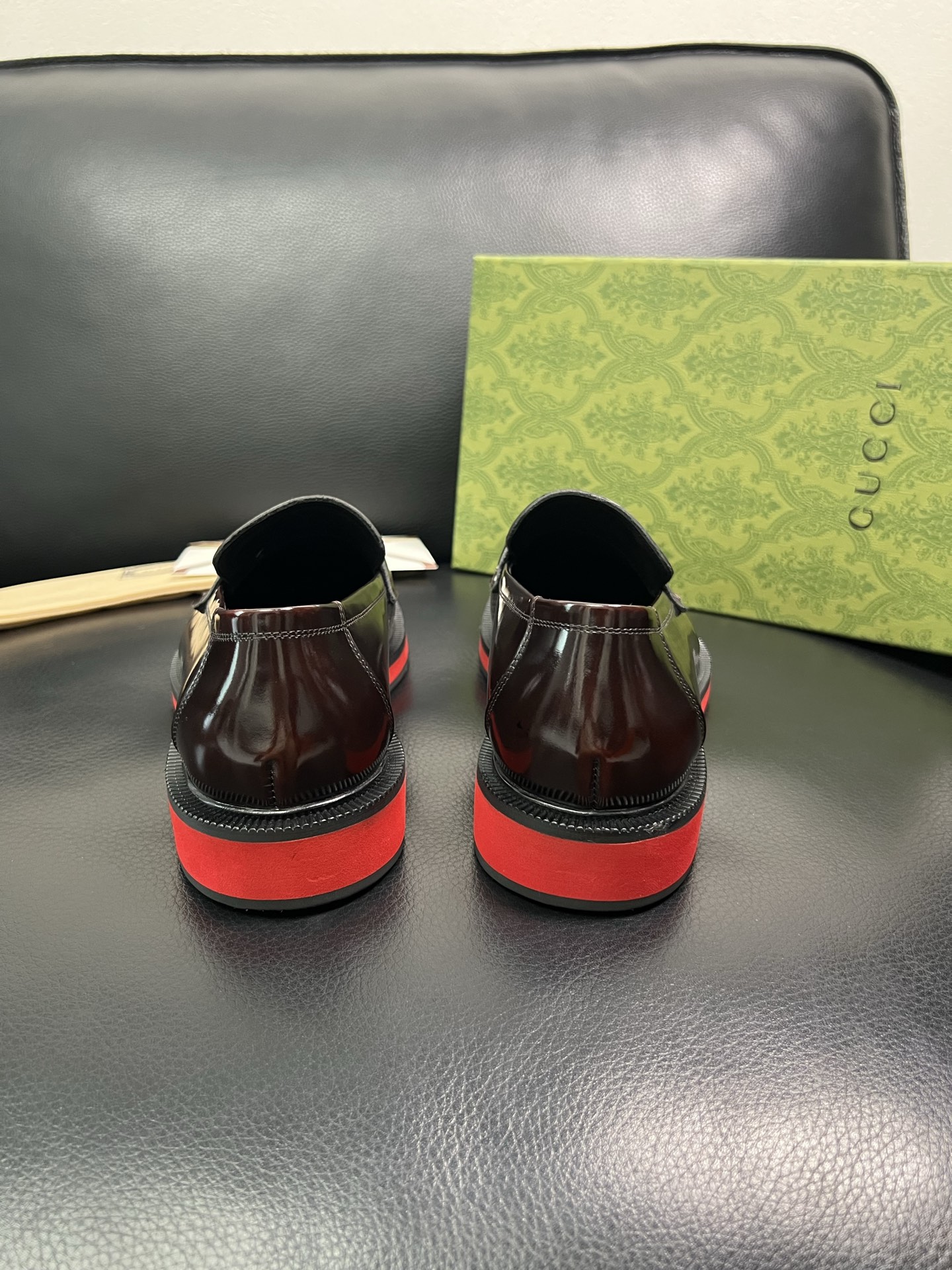 Gucci 顶级工艺品 古奇 皮鞋系列专柜同步 原厂配置，意大利进口原版牛皮，进口水染牛里 ，鞋底：原厂