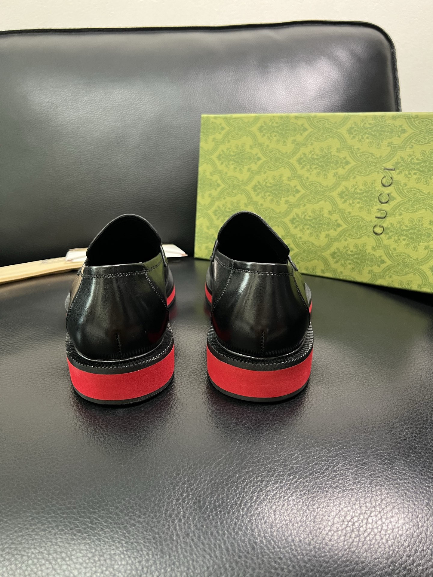 Gucci 顶级工艺品 古奇 皮鞋系列专柜同步 原厂配置，意大利进口原版牛皮，进口水染牛里 ，鞋底：原厂