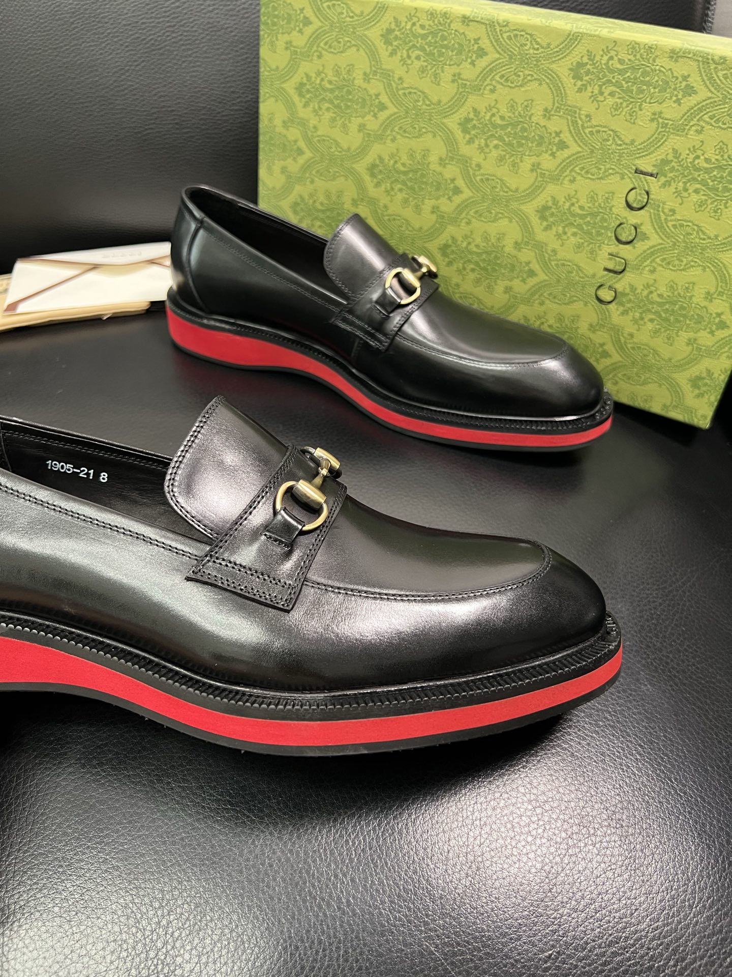 Gucci 顶级工艺品 古奇 皮鞋系列专柜同步 原厂配置，意大利进口原版牛皮，进口水染牛里 ，鞋底：原厂