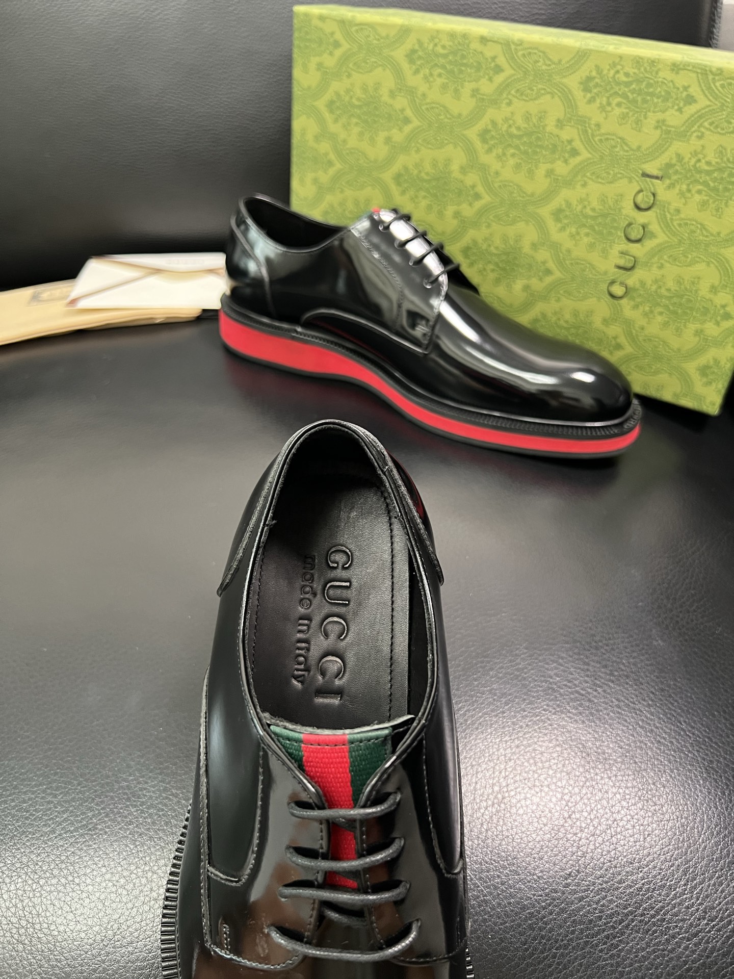 Gucci 顶级工艺品 古奇 皮鞋系列专柜同步 原厂配置，意大利进口原版牛皮，进口水染牛里 ，鞋底：原厂