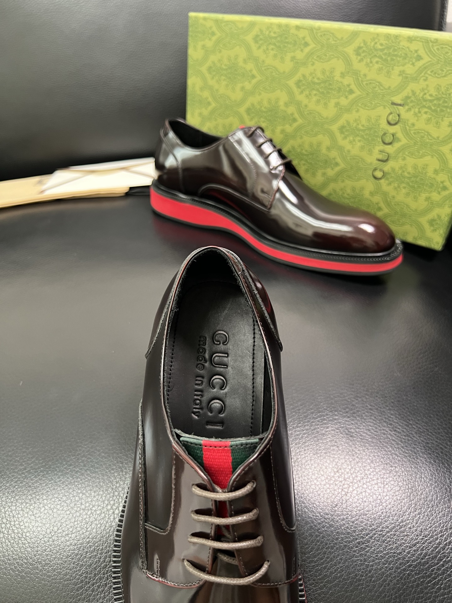 Gucci 顶级工艺品 古奇 皮鞋系列专柜同步 原厂配置，意大利进口原版牛皮，进口水染牛里 ，鞋底：原厂