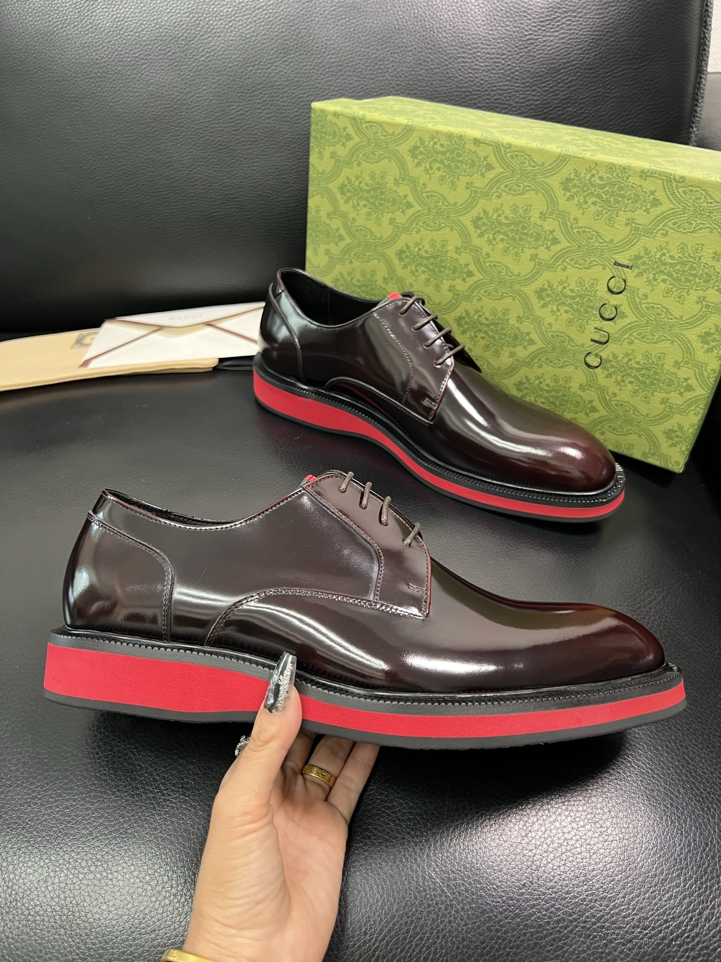 Gucci 顶级工艺品 古奇 皮鞋系列专柜同步 原厂配置，意大利进口原版牛皮，进口水染牛里 ，鞋底：原厂