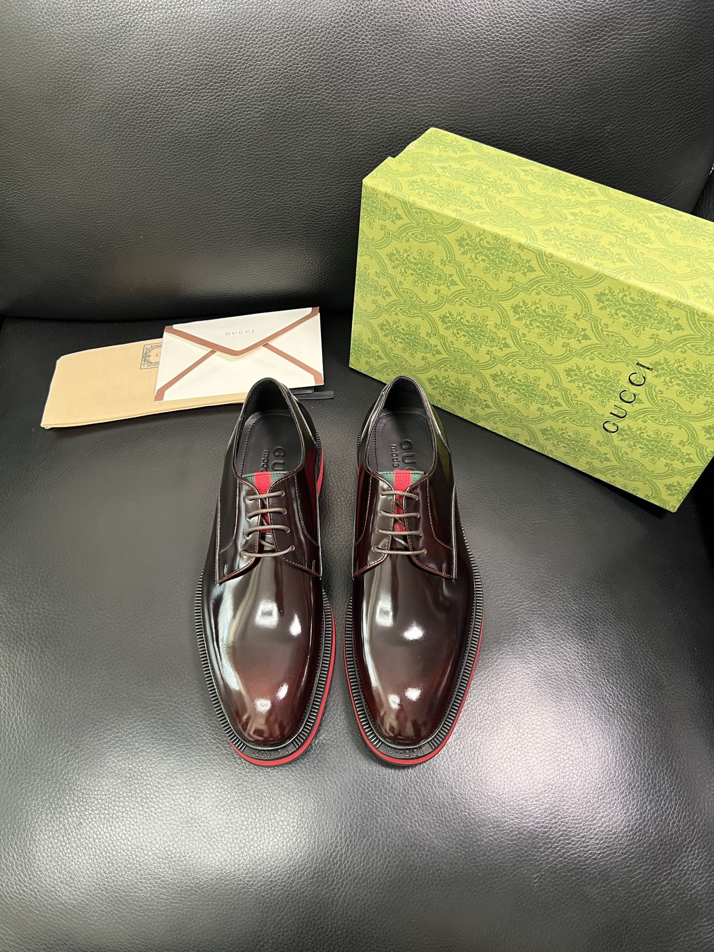 Gucci 顶级工艺品 古奇 皮鞋系列专柜同步 原厂配置，意大利进口原版牛皮，进口水染牛里 ，鞋底：原厂