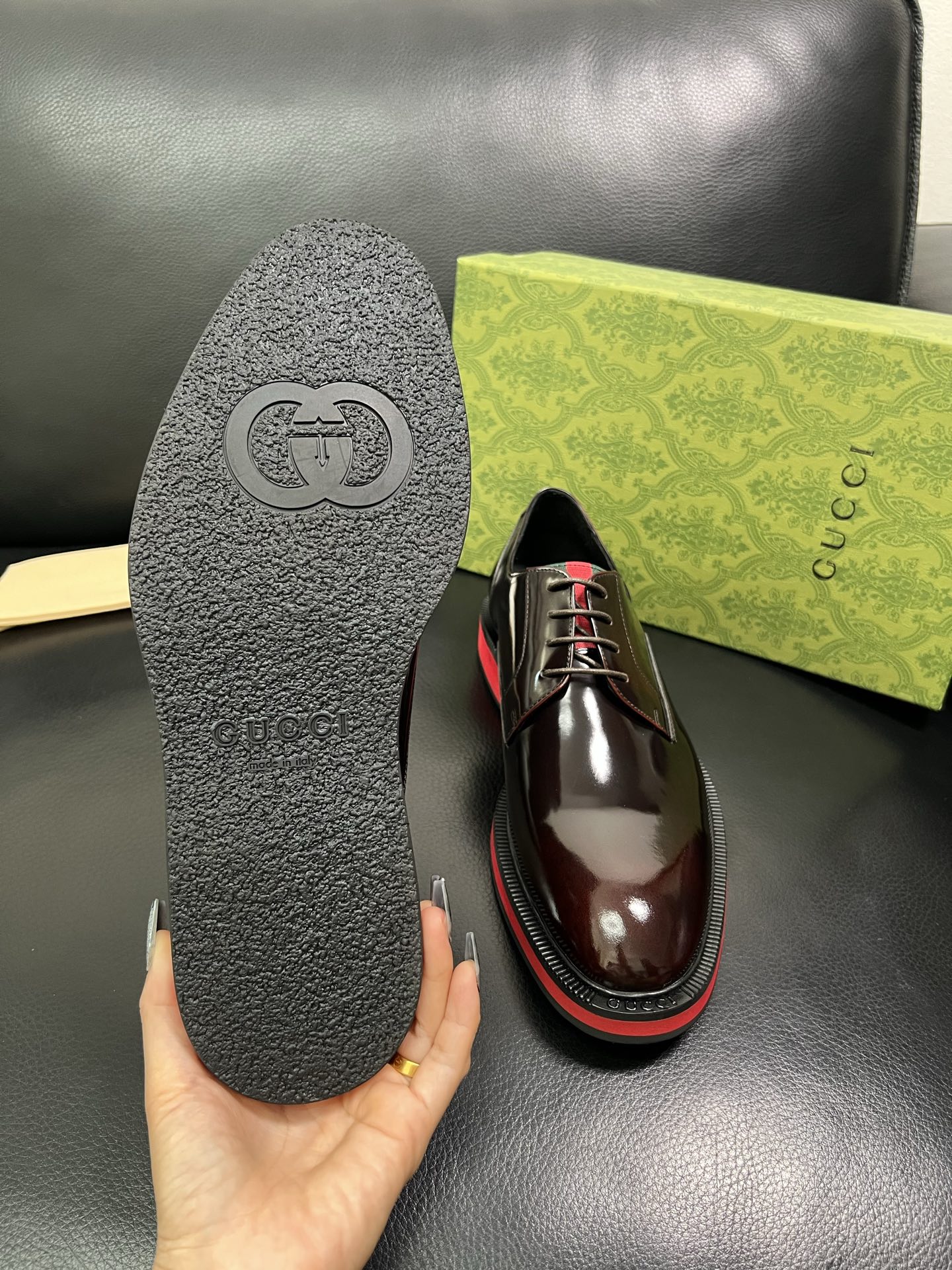 Gucci 顶级工艺品 古奇 皮鞋系列专柜同步 原厂配置，意大利进口原版牛皮，进口水染牛里 ，鞋底：原厂