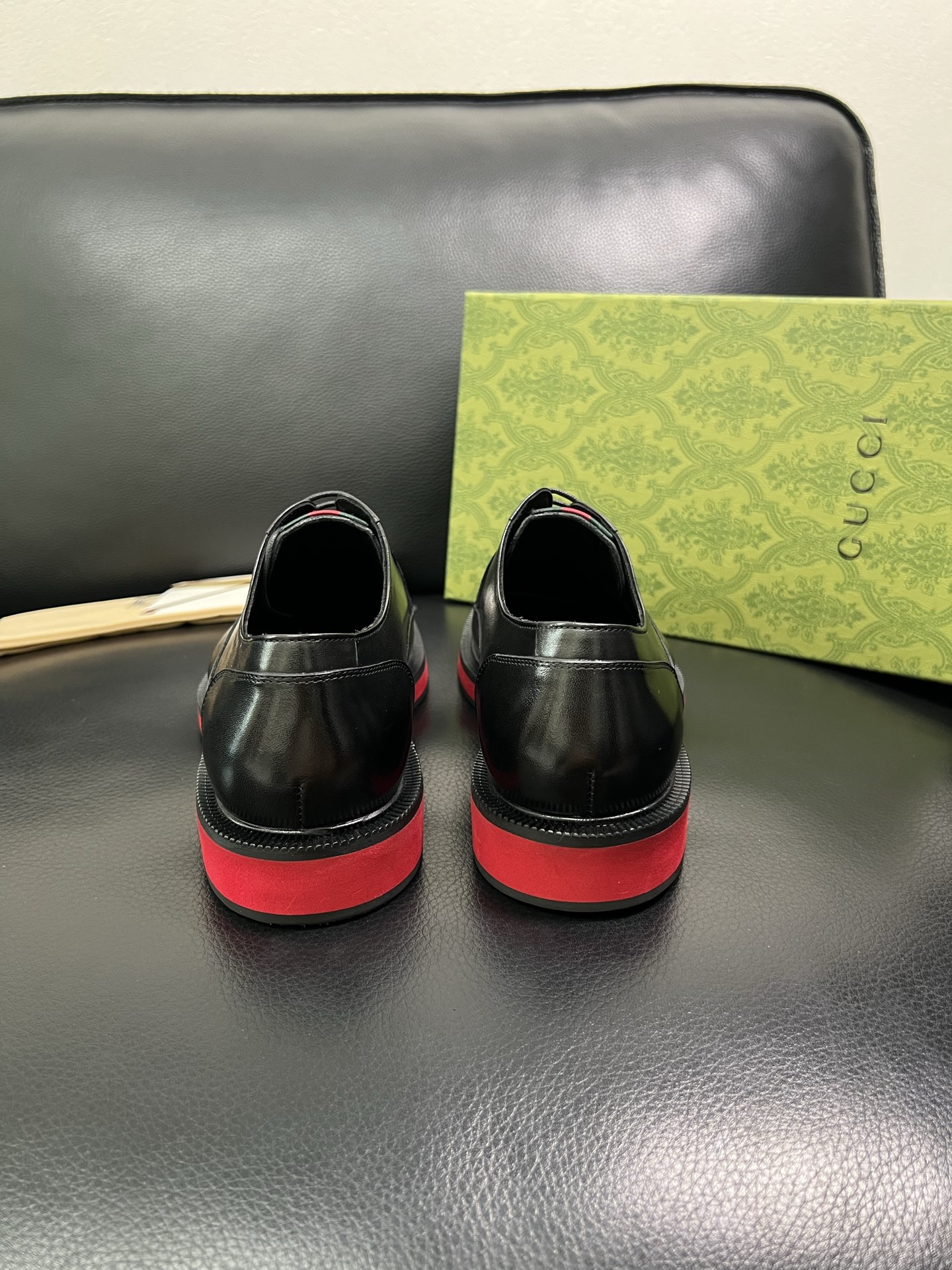 Gucci 顶级工艺品 古奇 皮鞋系列专柜同步 原厂配置，意大利进口原版牛皮，进口水染牛里 ，鞋底：原厂
