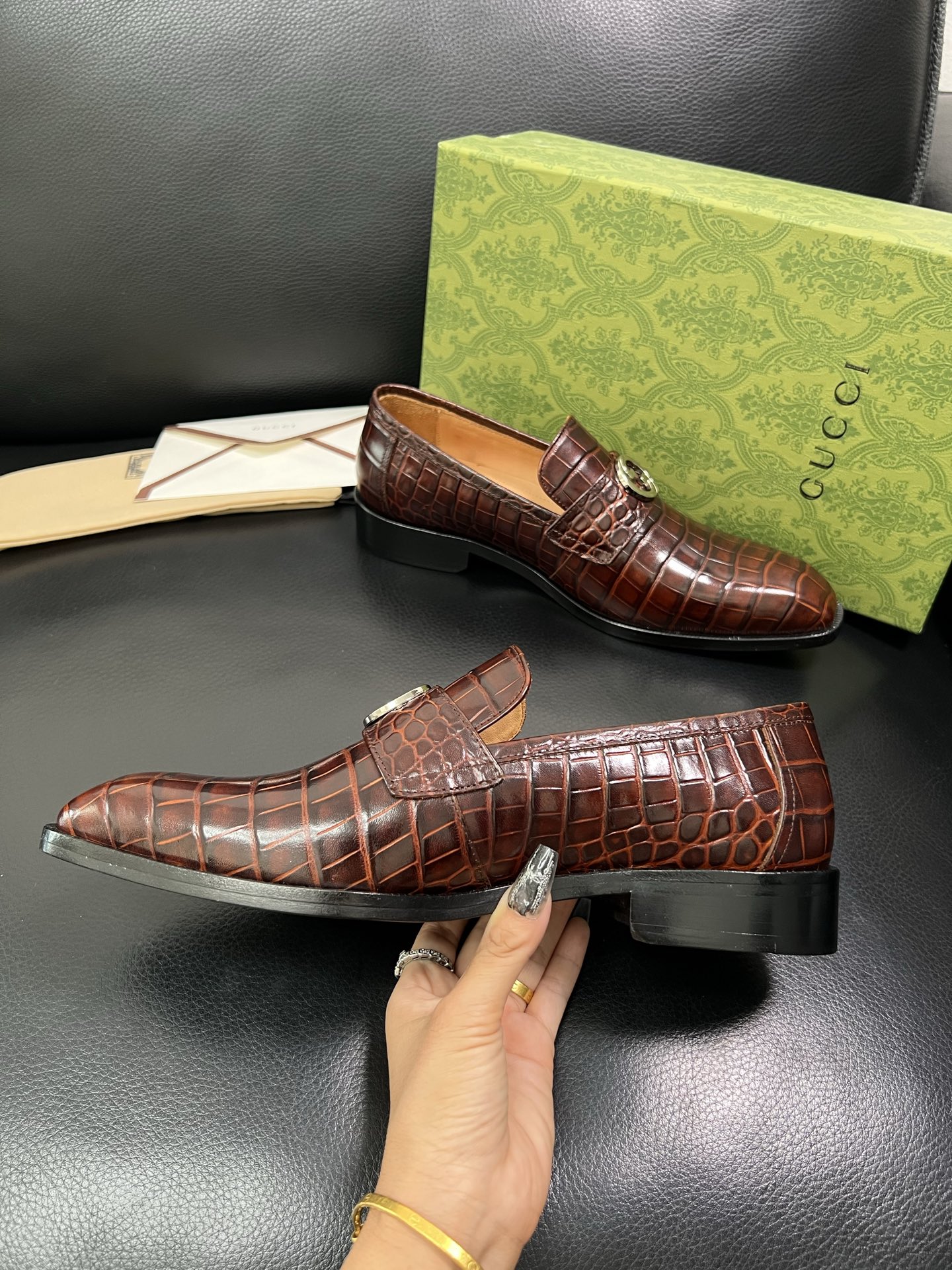 Gucci 顶级工艺品 古奇 皮鞋系列专柜同步 原厂配置，意大利进口原版牛皮，进口水染牛里 ，鞋底：原厂