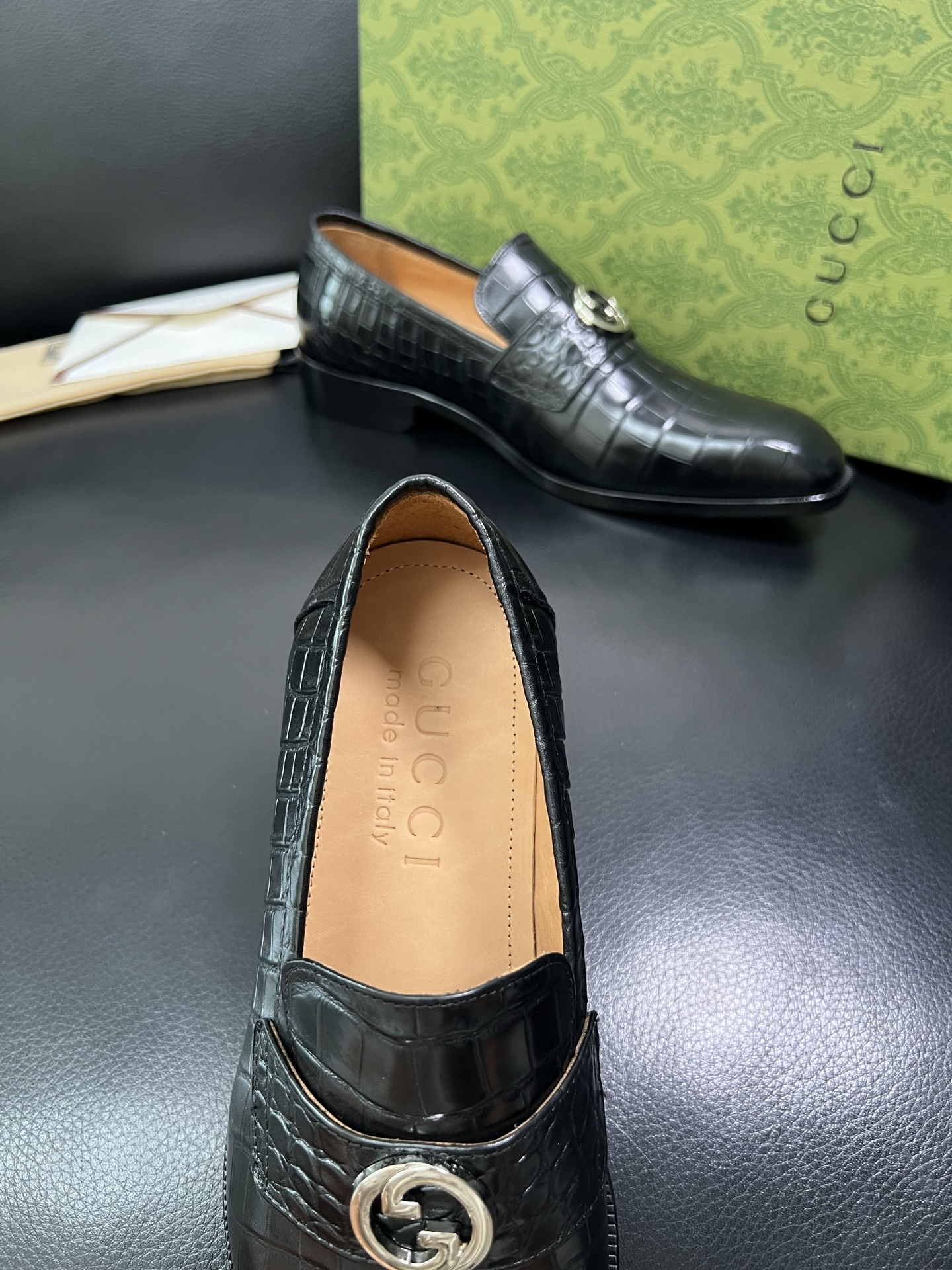 Gucci 顶级工艺品 古奇 皮鞋系列专柜同步 原厂配置，意大利进口原版牛皮，进口水染牛里 ，鞋底：原厂