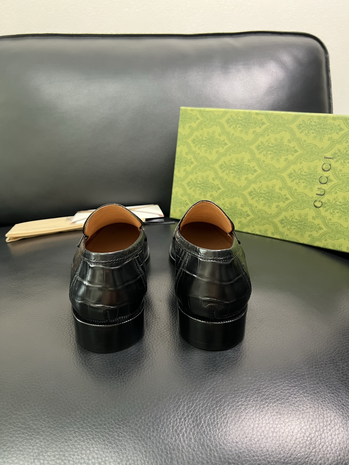 Gucci 顶级工艺品 古奇 皮鞋系列专柜同步 原厂配置，意大利进口原版牛皮，进口水染牛里 ，鞋底：原厂