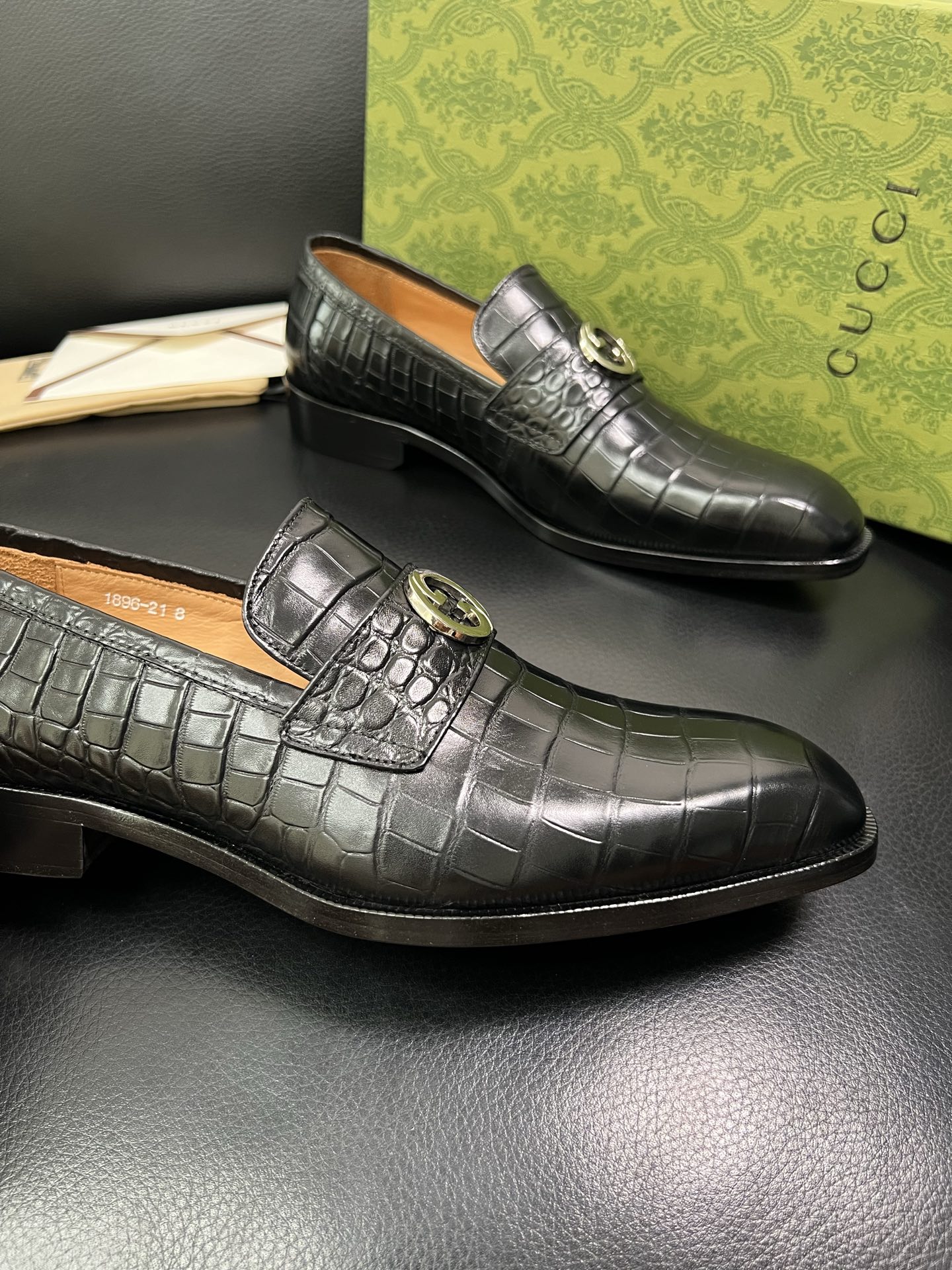 Gucci 顶级工艺品 古奇 皮鞋系列专柜同步 原厂配置，意大利进口原版牛皮，进口水染牛里 ，鞋底：原厂