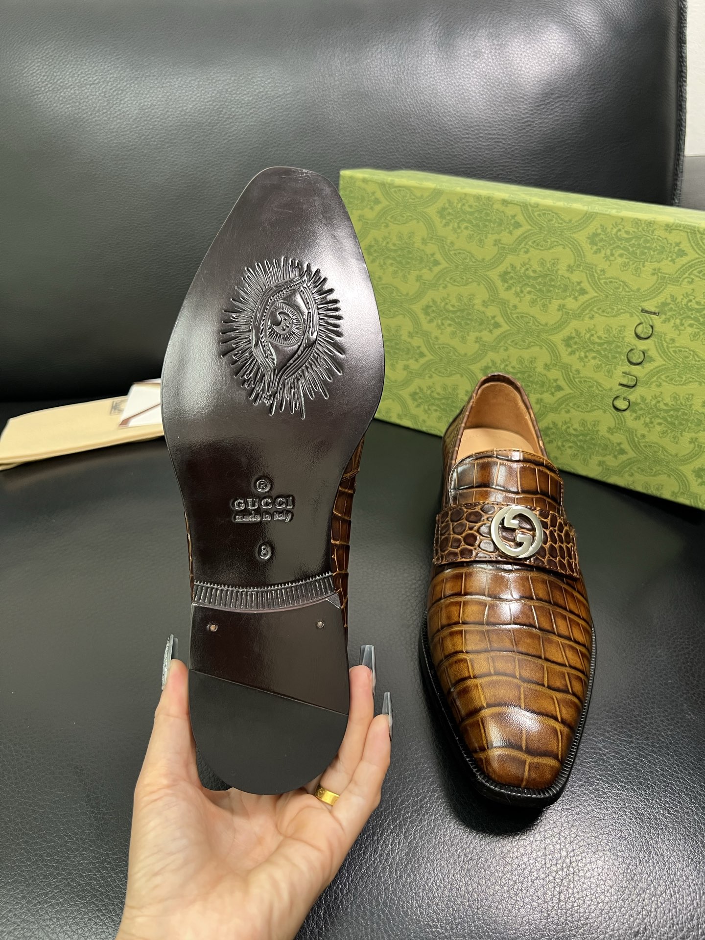 Gucci 顶级工艺品 古奇 皮鞋系列专柜同步 原厂配置，意大利进口原版牛皮，进口水染牛里 ，鞋底：原厂