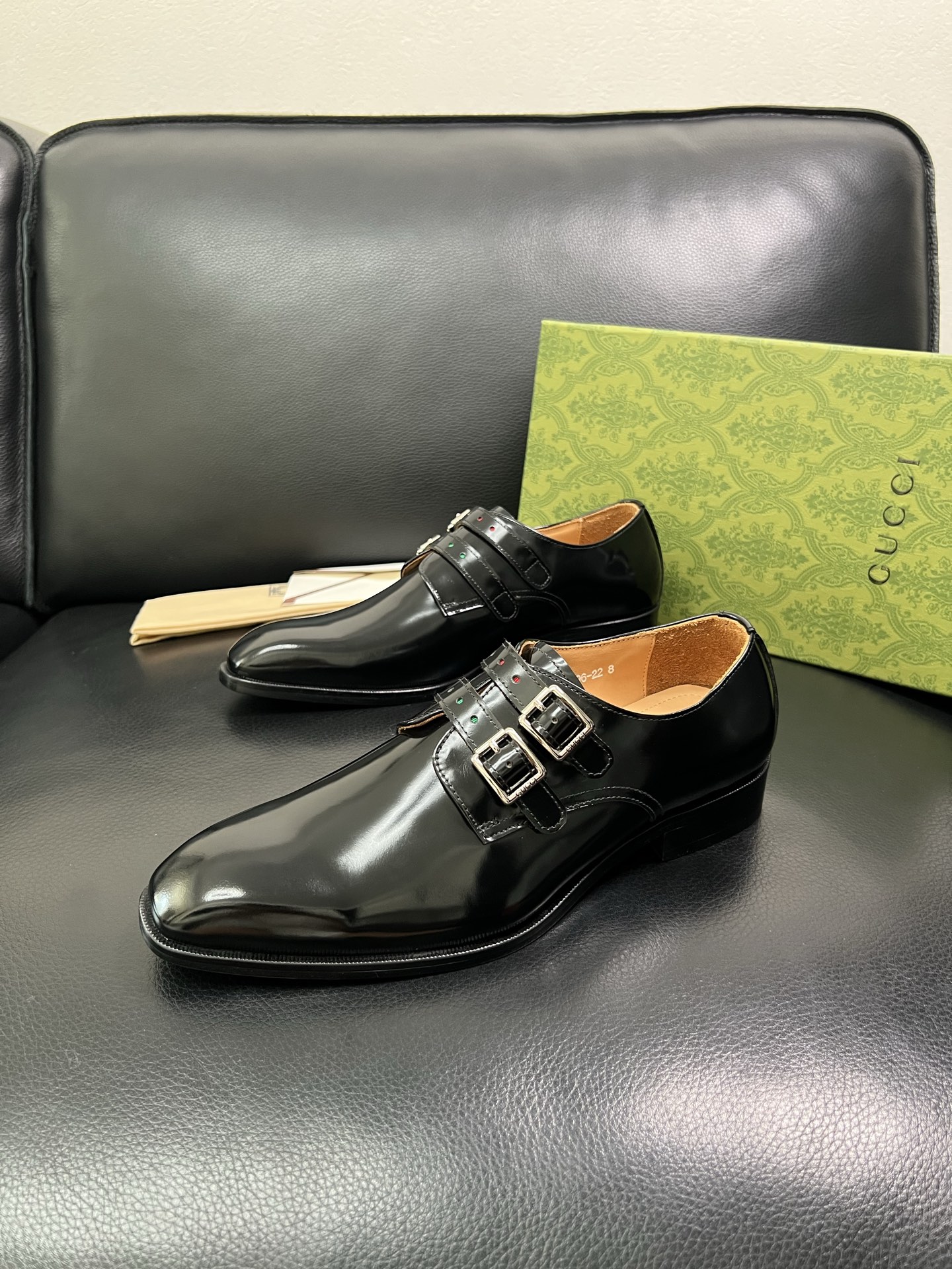 Gucci 顶级工艺品 古奇 皮鞋系列专柜同步 原厂配置，意大利进口原版牛皮，进口水染牛里 ，鞋底：原厂