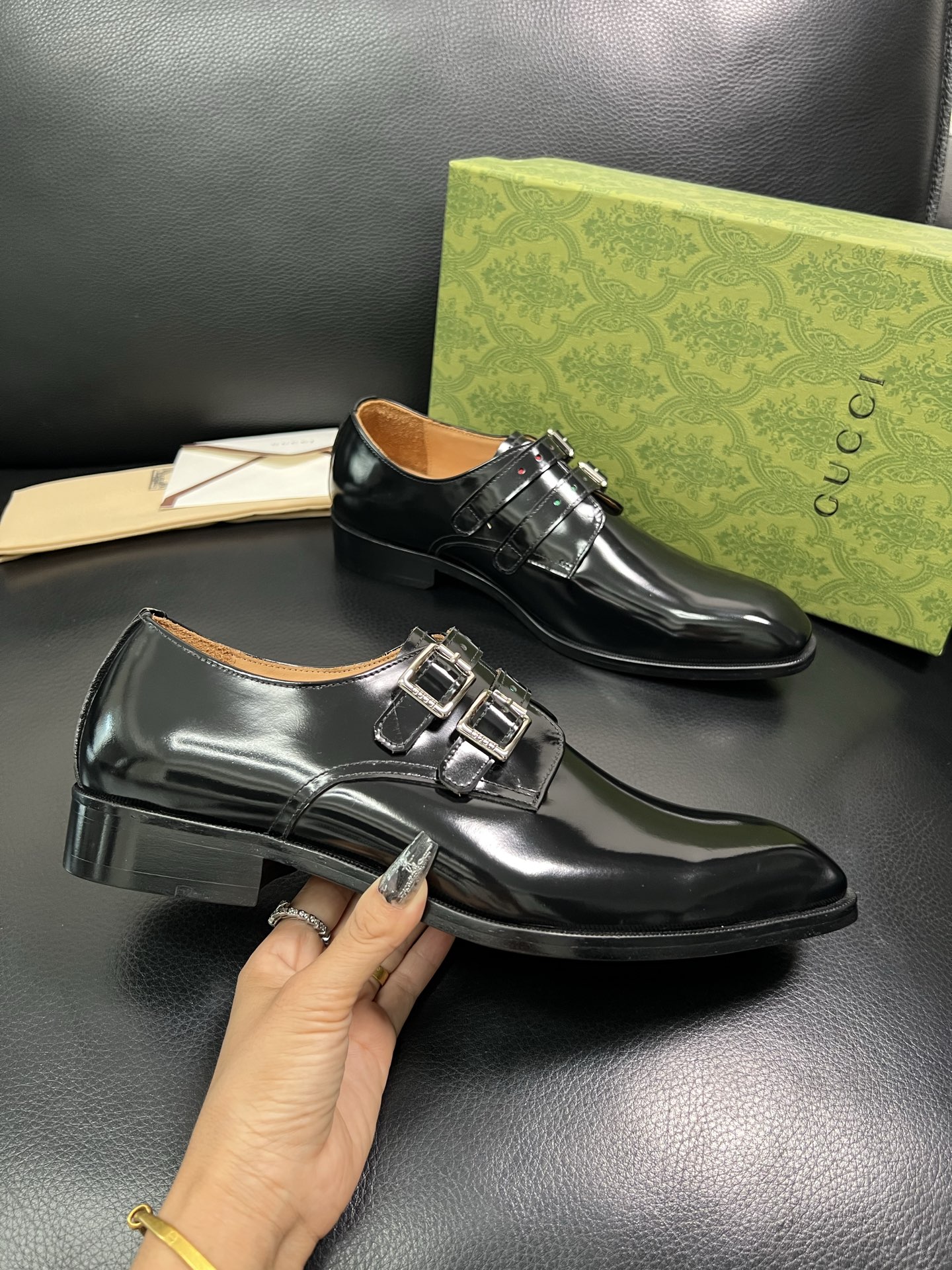 Gucci 顶级工艺品 古奇 皮鞋系列专柜同步 原厂配置，意大利进口原版牛皮，进口水染牛里 ，鞋底：原厂