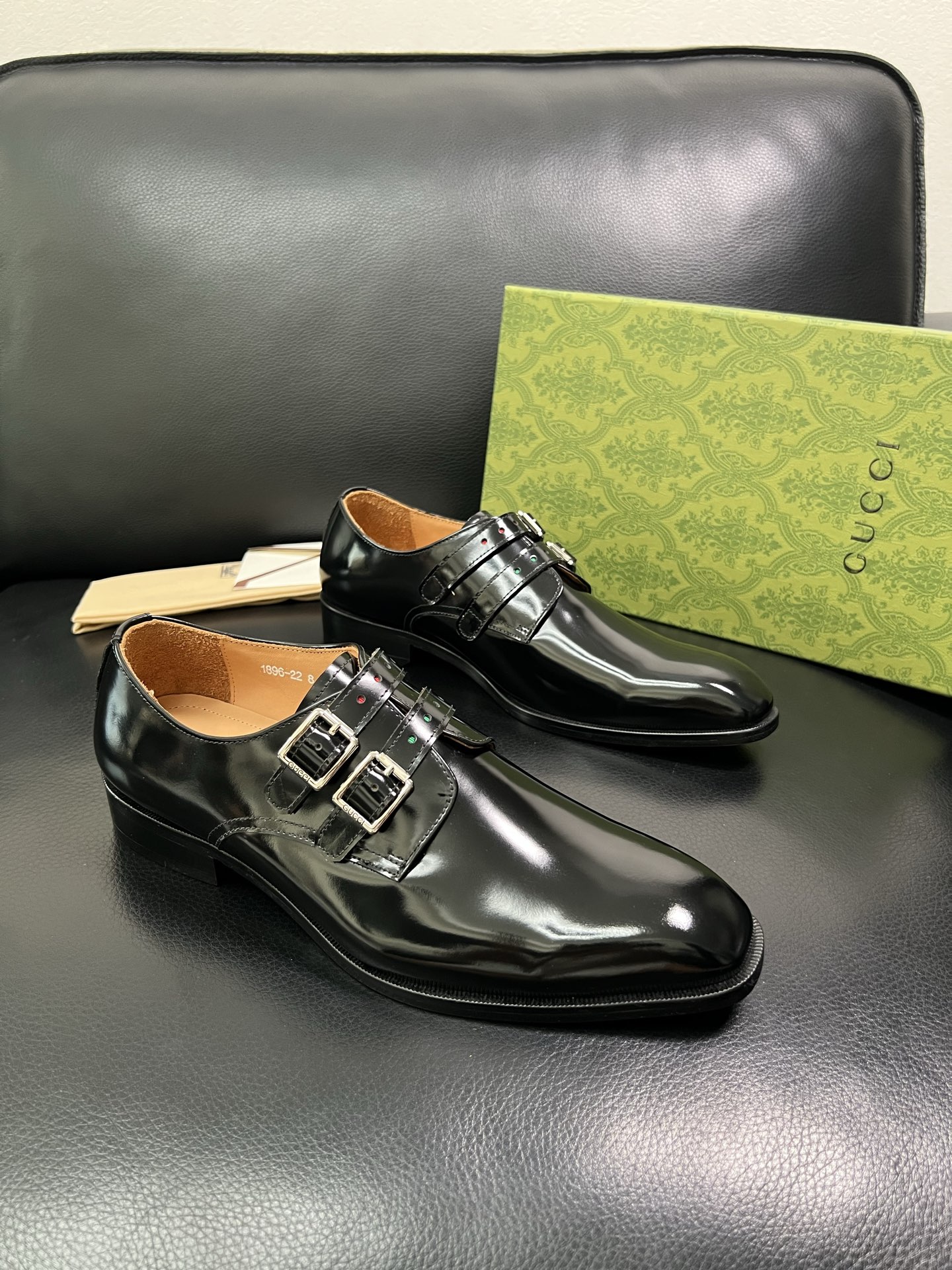 Gucci 顶级工艺品 古奇 皮鞋系列专柜同步 原厂配置，意大利进口原版牛皮，进口水染牛里 ，鞋底：原厂