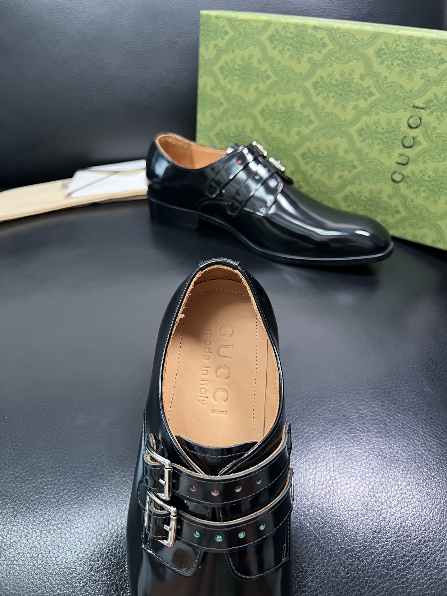 Gucci 顶级工艺品 古奇 皮鞋系列专柜同步 原厂配置，意大利进口原版牛皮，进口水染牛里 ，鞋底：原厂