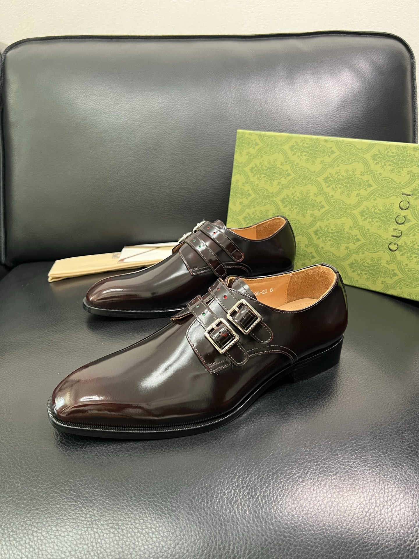 Gucci 顶级工艺品 古奇 皮鞋系列专柜同步 原厂配置，意大利进口原版牛皮，进口水染牛里 ，鞋底：原厂