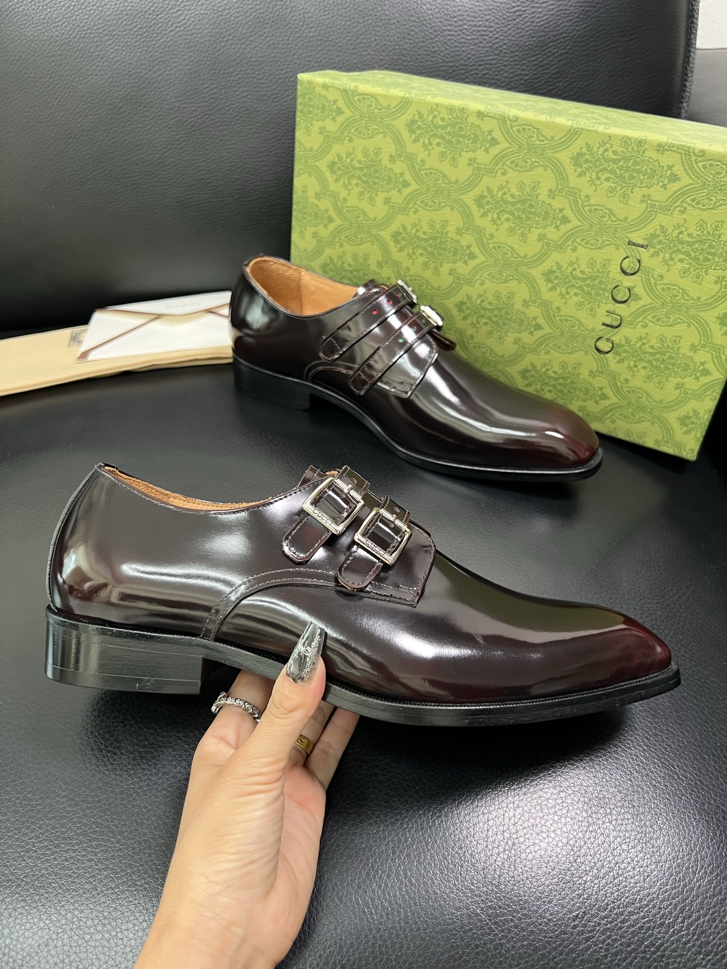 Gucci 顶级工艺品 古奇 皮鞋系列专柜同步 原厂配置，意大利进口原版牛皮，进口水染牛里 ，鞋底：原厂