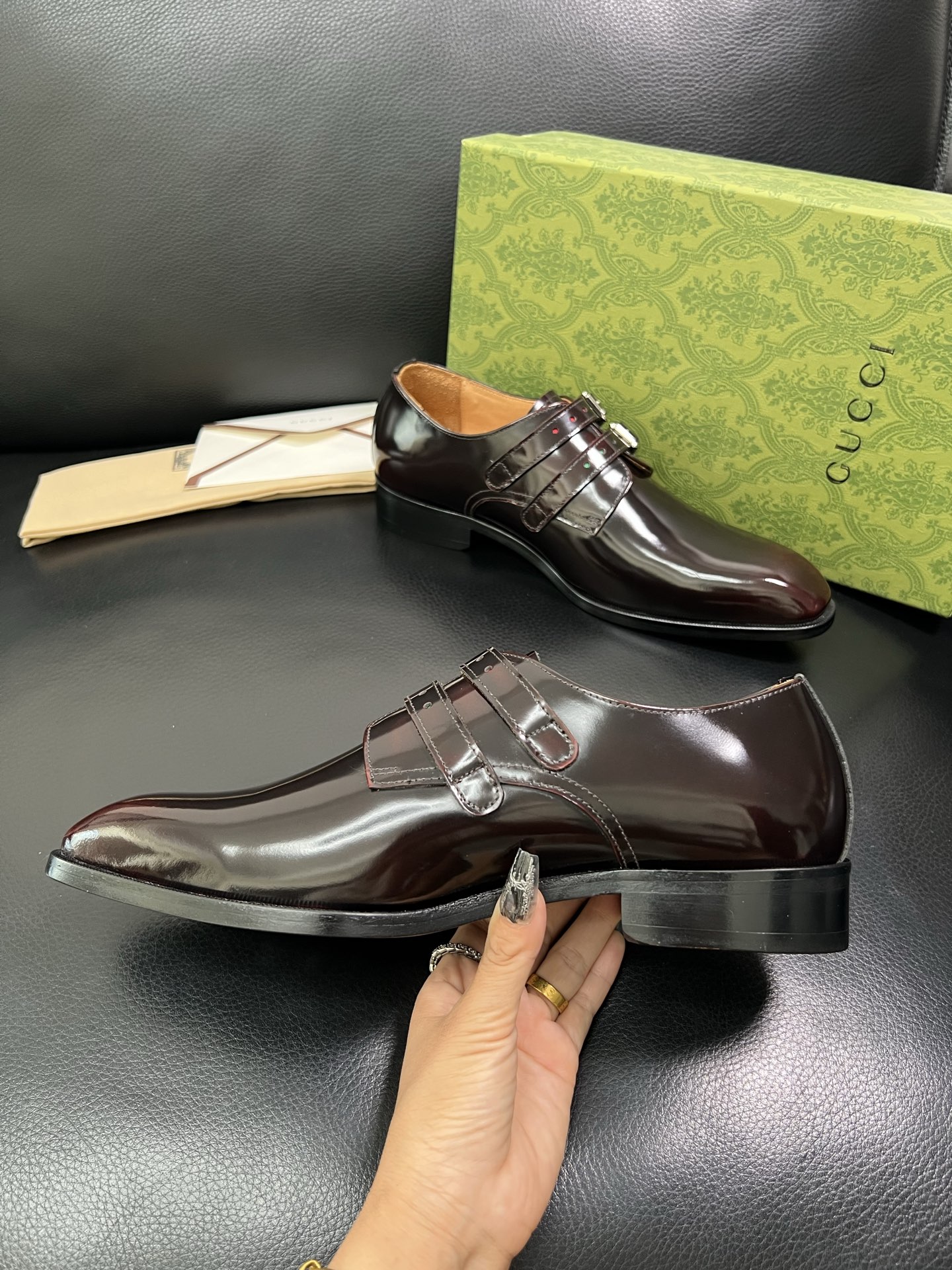 Gucci 顶级工艺品 古奇 皮鞋系列专柜同步 原厂配置，意大利进口原版牛皮，进口水染牛里 ，鞋底：原厂