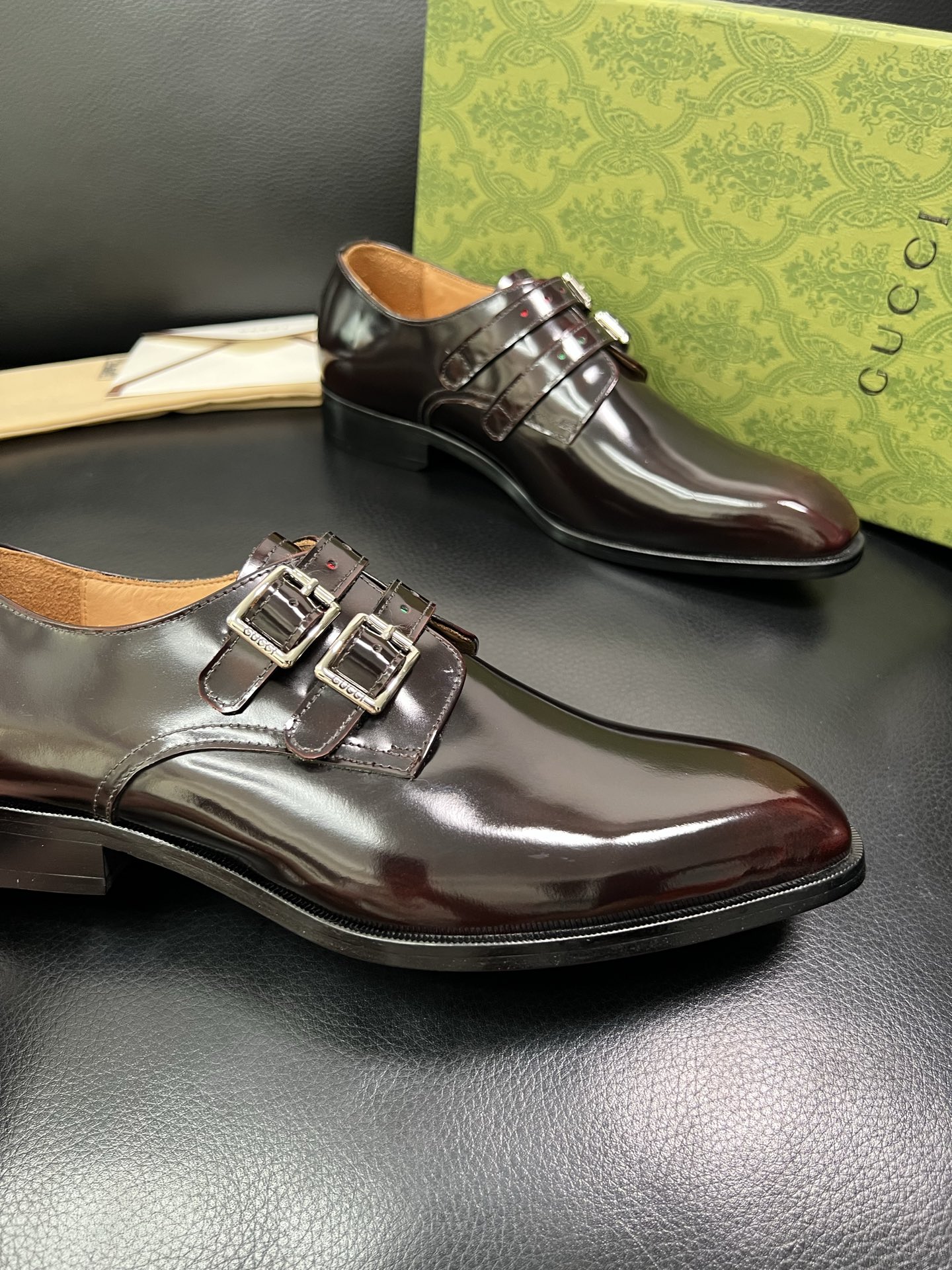 Gucci 顶级工艺品 古奇 皮鞋系列专柜同步 原厂配置，意大利进口原版牛皮，进口水染牛里 ，鞋底：原厂