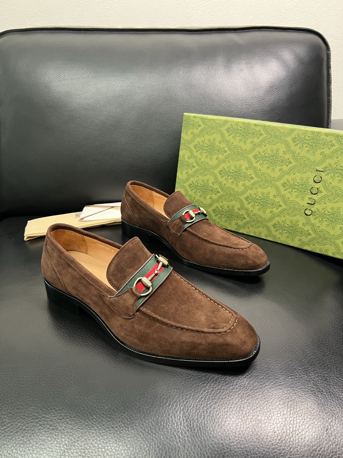 Gucci 顶级工艺品 古奇 皮鞋系列专柜同步 原厂配置，意大利进口原版牛皮，进口水染牛里 ，鞋底：原厂