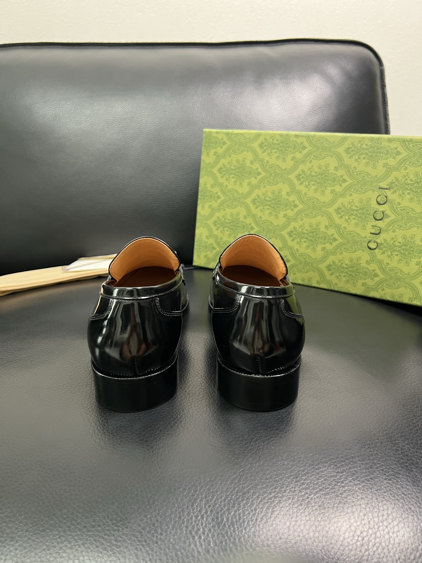 Gucci 顶级工艺品 古奇 皮鞋系列专柜同步 原厂配置，意大利进口原版牛皮，进口水染牛里 ，鞋底：原厂