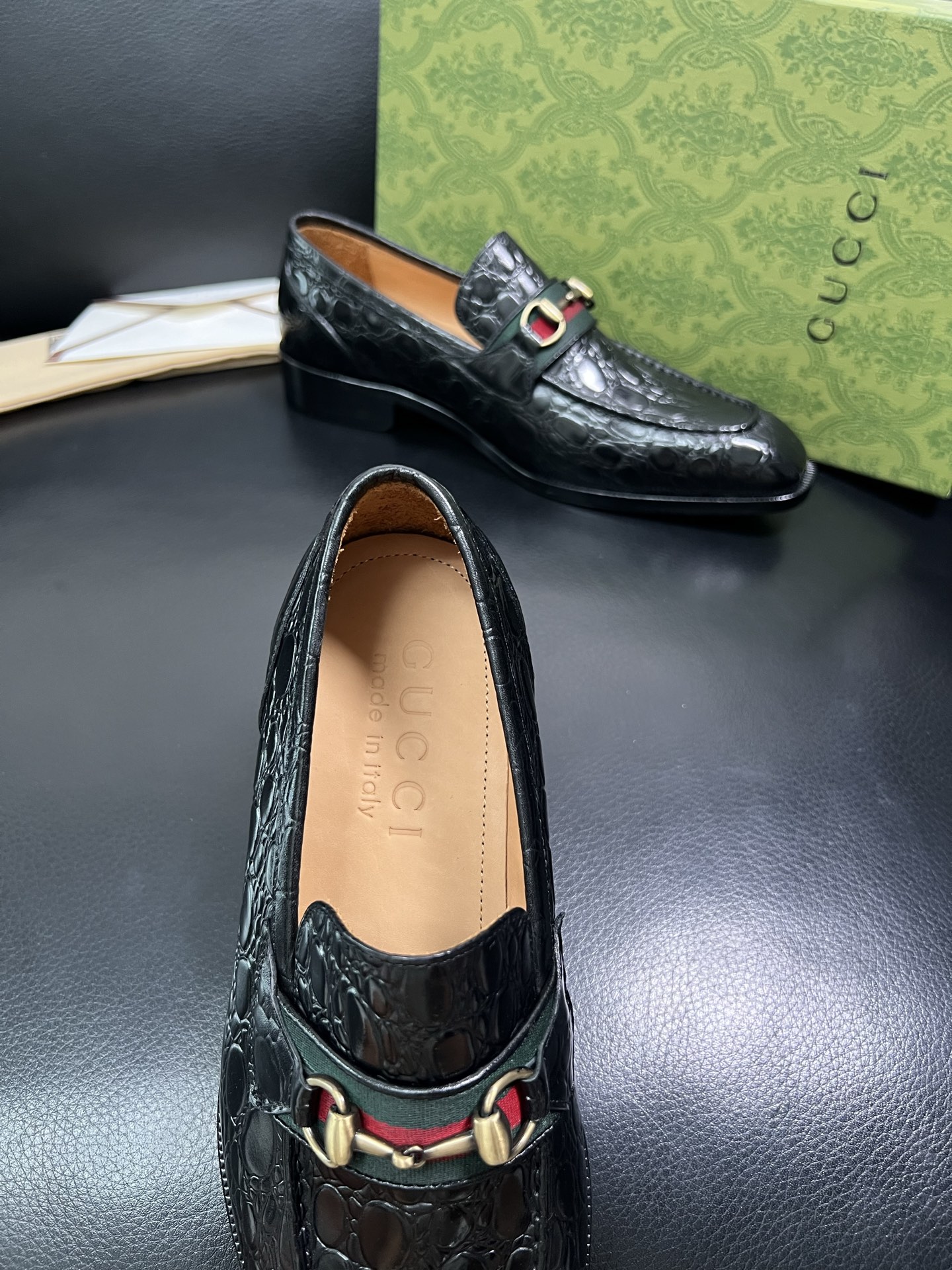 Gucci 顶级工艺品 古奇 皮鞋系列专柜同步 原厂配置，意大利进口原版牛皮，进口水染牛里 ，鞋底：原厂