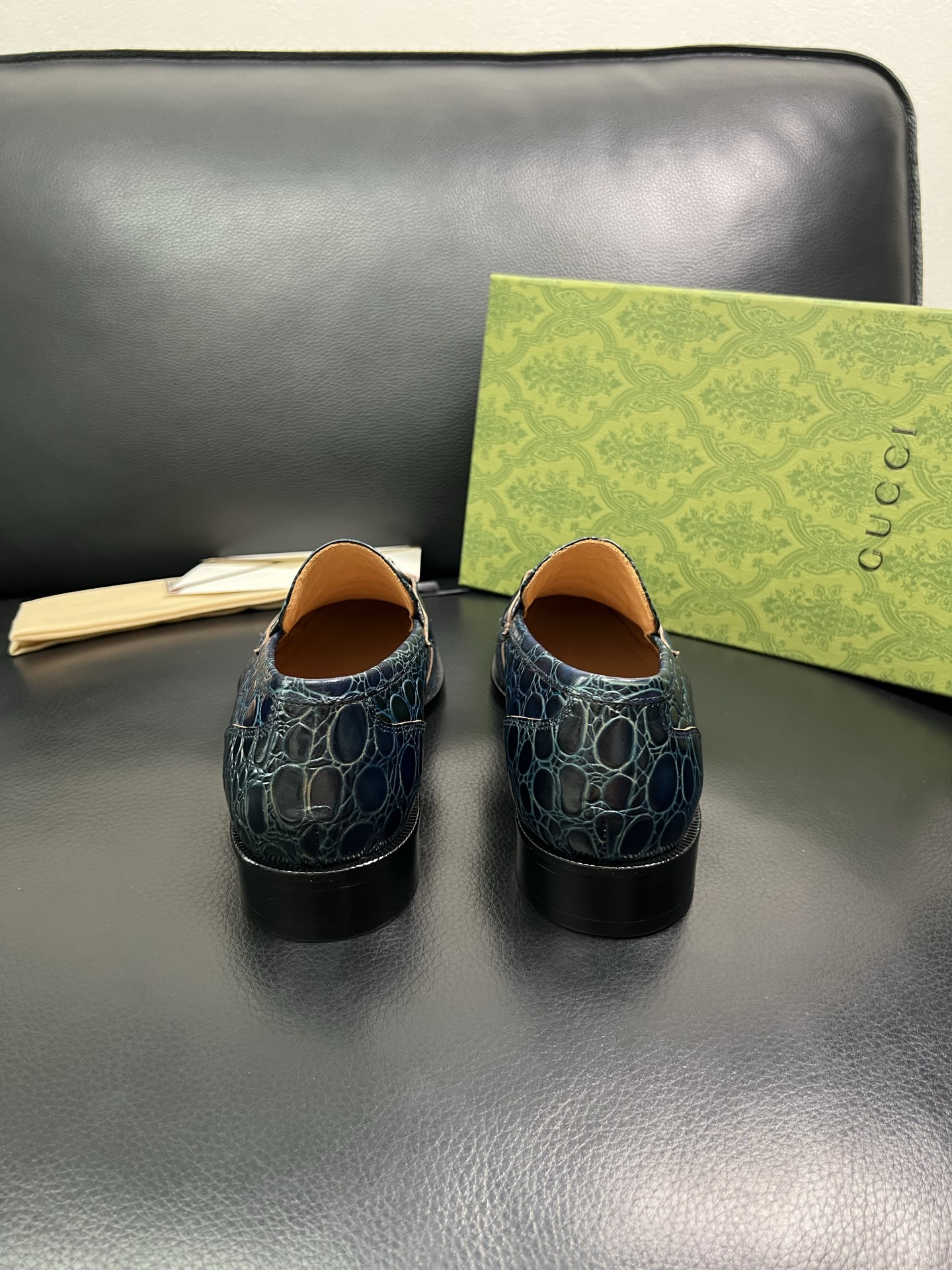 Gucci 顶级工艺品 古奇 皮鞋系列专柜同步 原厂配置，意大利进口原版牛皮，进口水染牛里 ，鞋底：原厂