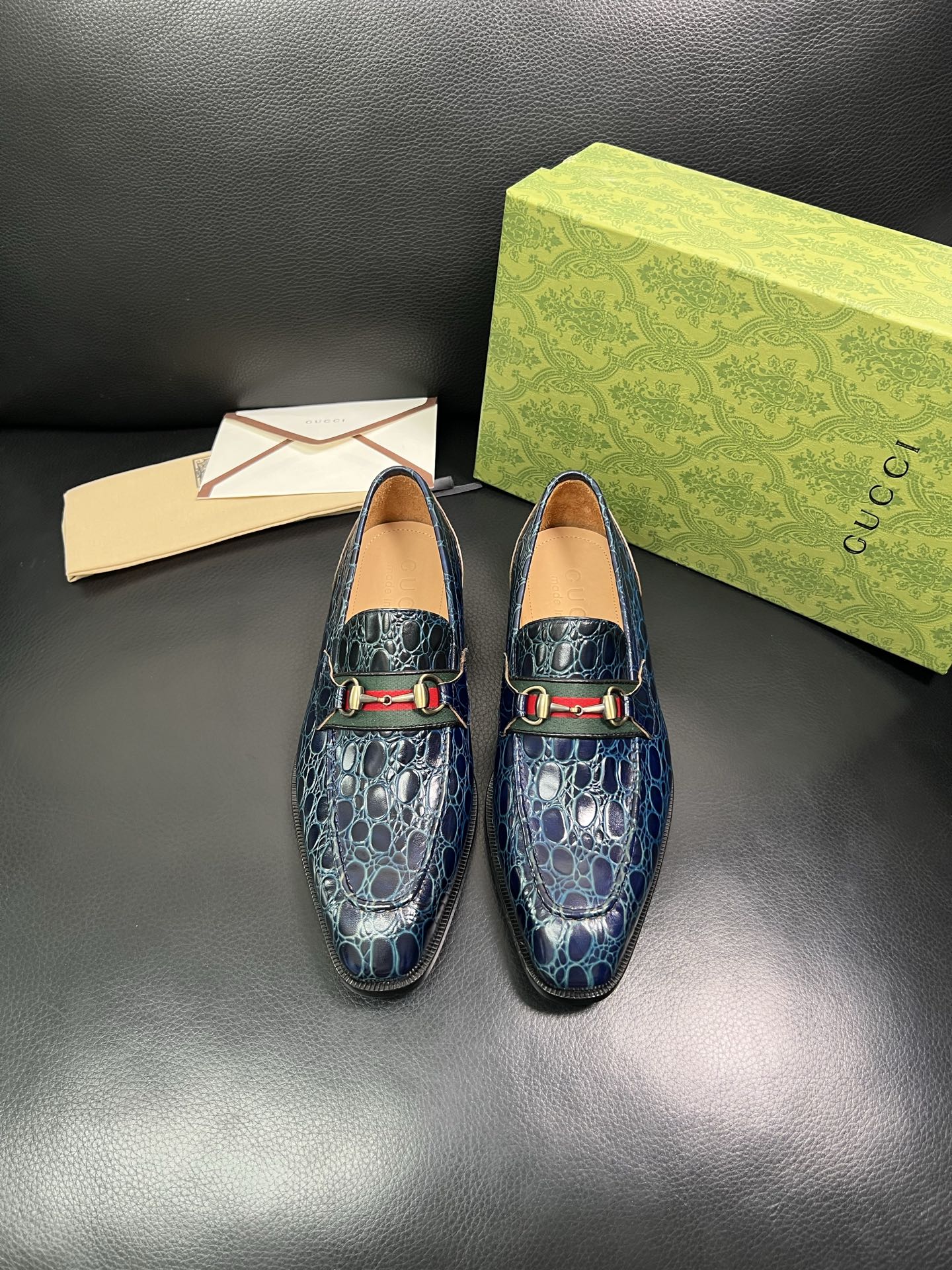 Gucci 顶级工艺品 古奇 皮鞋系列专柜同步 原厂配置，意大利进口原版牛皮，进口水染牛里 ，鞋底：原厂