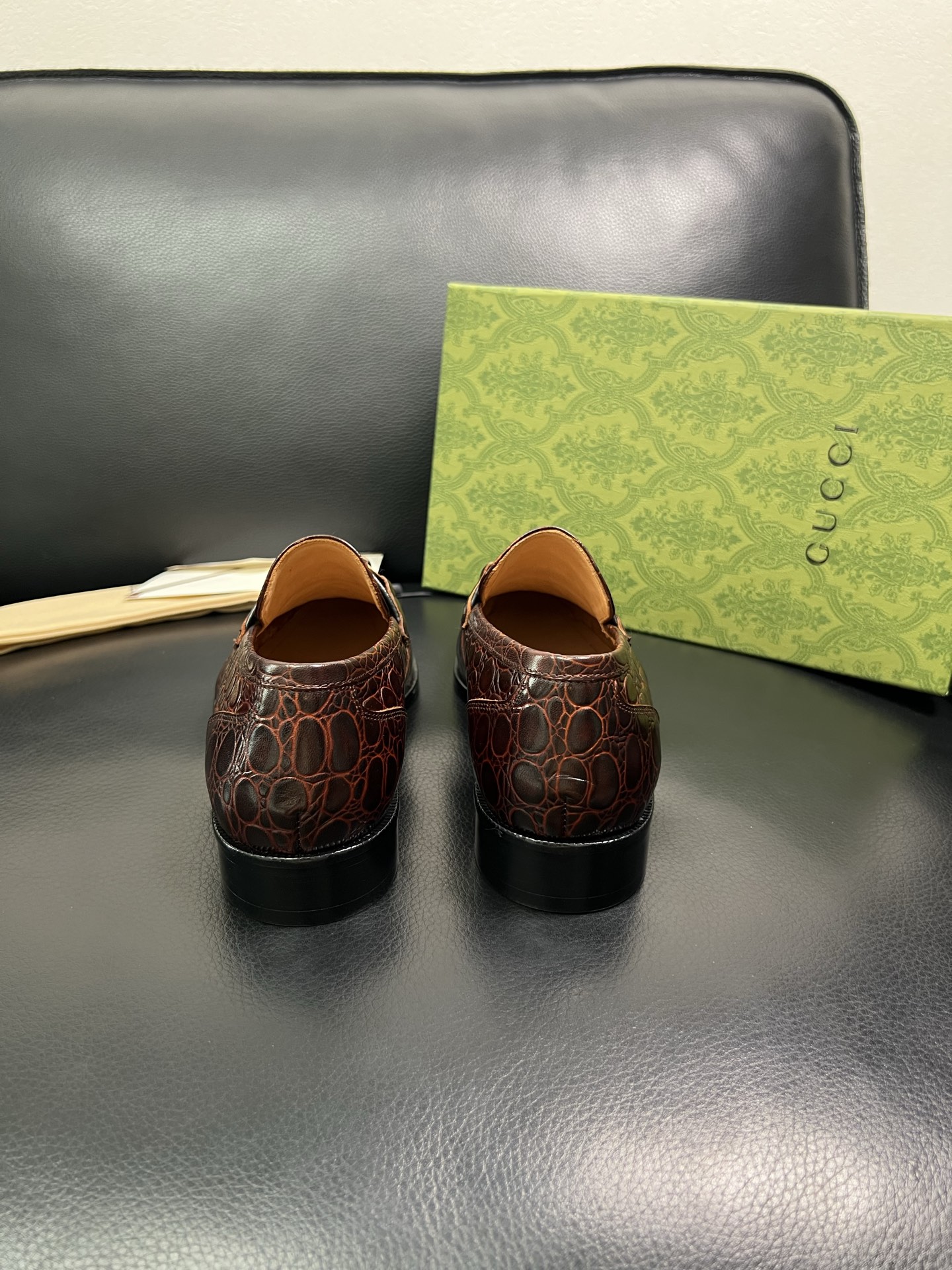 Gucci 顶级工艺品 古奇 皮鞋系列专柜同步 原厂配置，意大利进口原版牛皮，进口水染牛里 ，鞋底：原厂