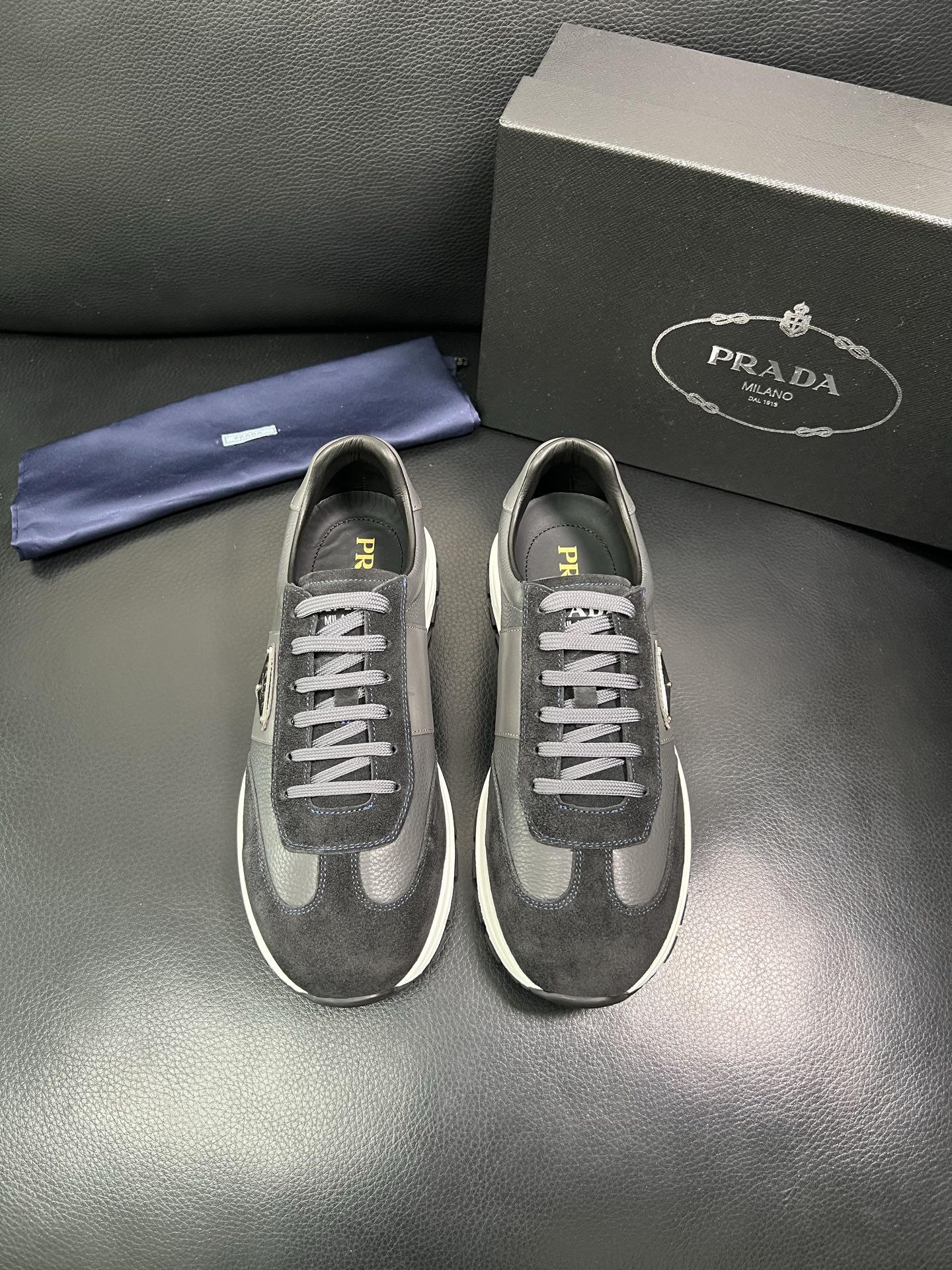 Prada Men's Leather & Suede Low-Top Sneakers - Stylish Comfort 38-44 4 i1758450823583 2388 0 2