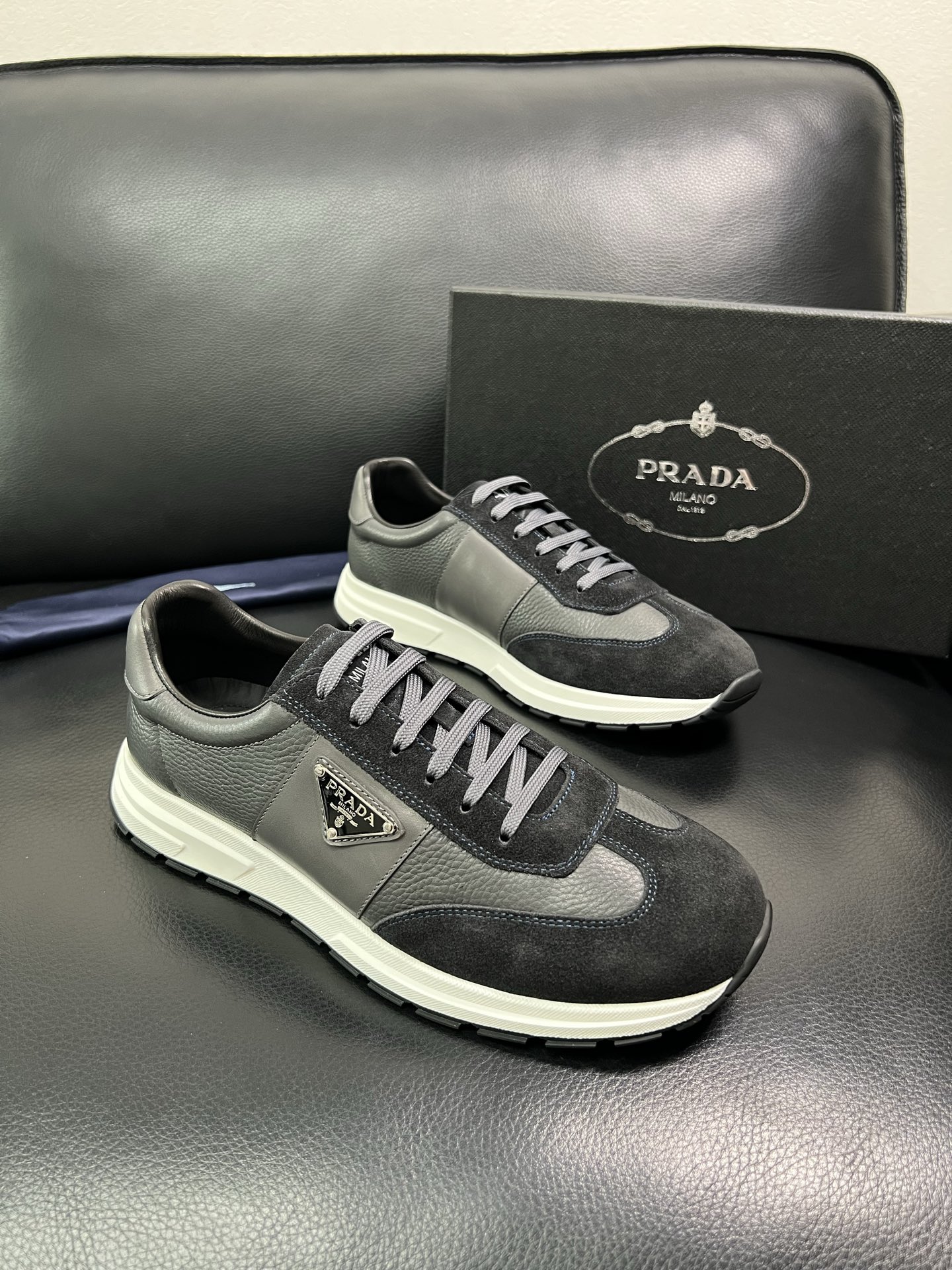 Prada Men's Leather & Suede Low-Top Sneakers - Stylish Comfort 38-44 2 i1758450824989 6126 0 0