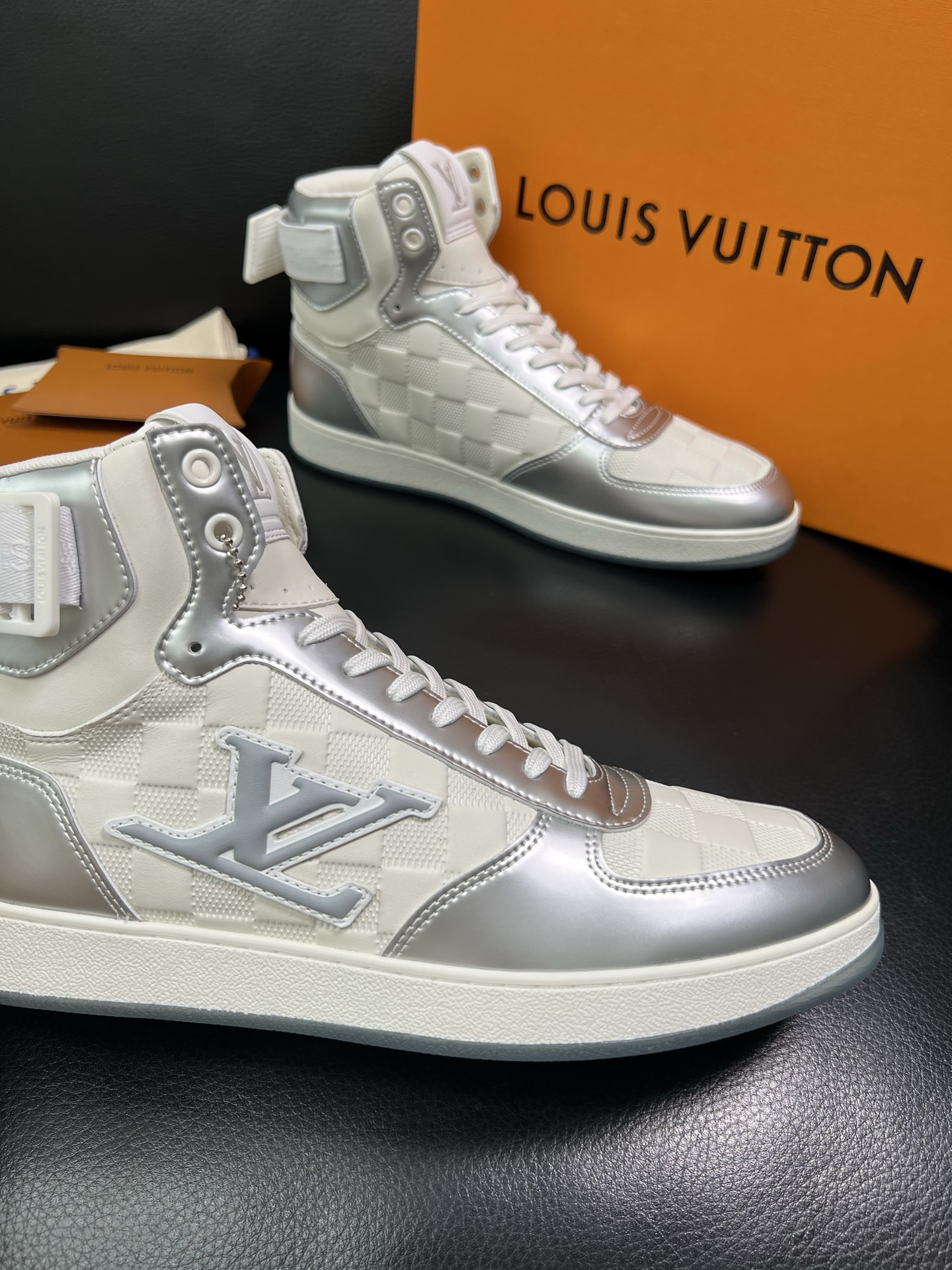 Louis Vuitton High-Top Sneakers in Silver and White Leather 6 i1758536624458 753 0 4