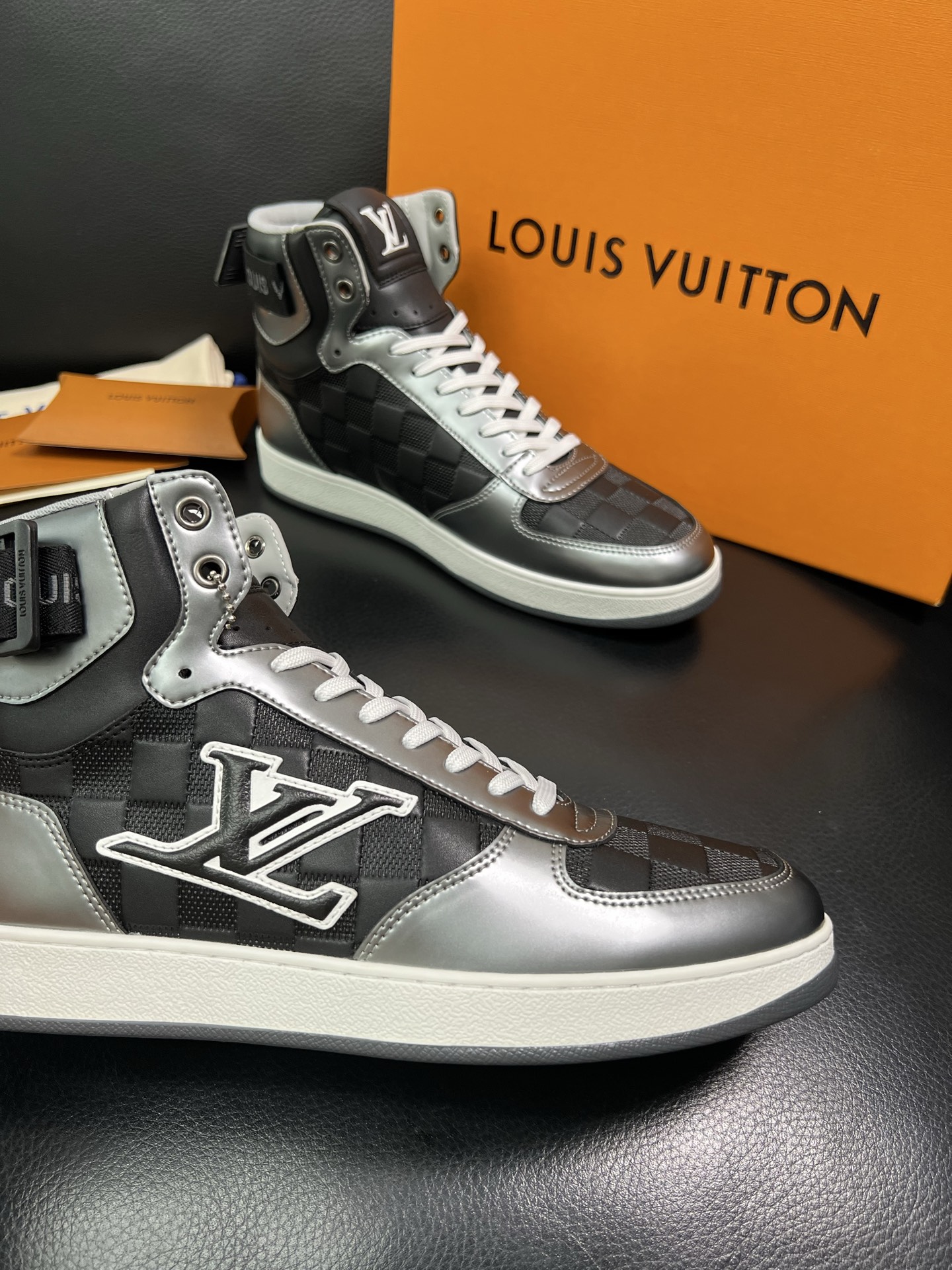 Louis Vuitton High-Top Sneakers - Italian Leather, Artisan Craftsmanship 6 i1758536705402 1882 0 4