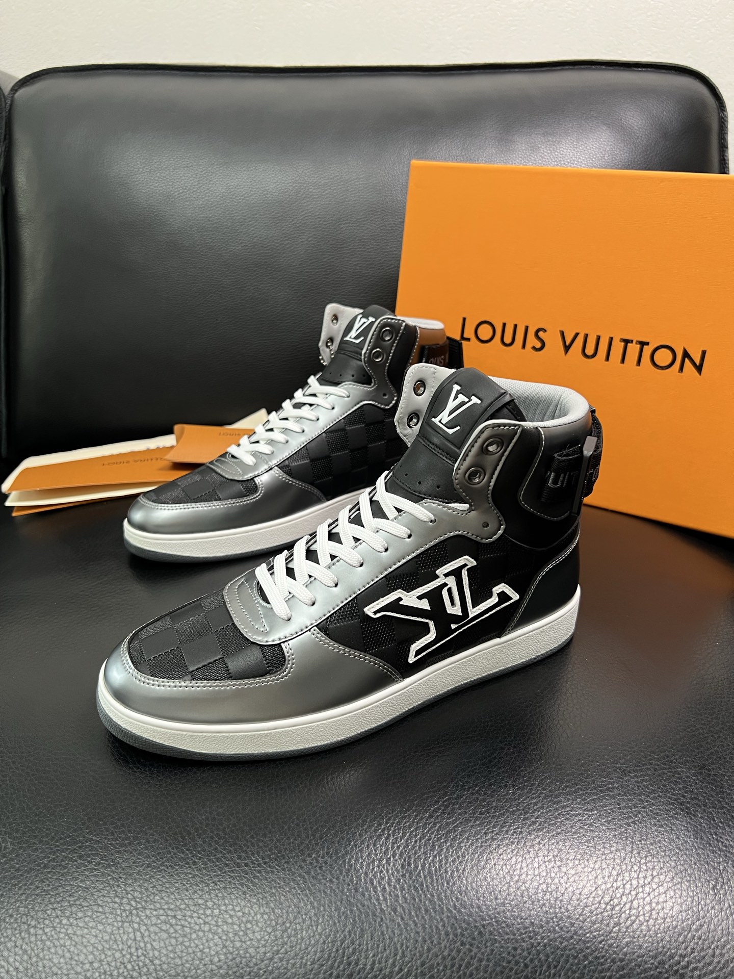 Louis Vuitton High-Top Sneakers - Italian Leather, Artisan Craftsmanship 3 i1758536706576 2904 0 1