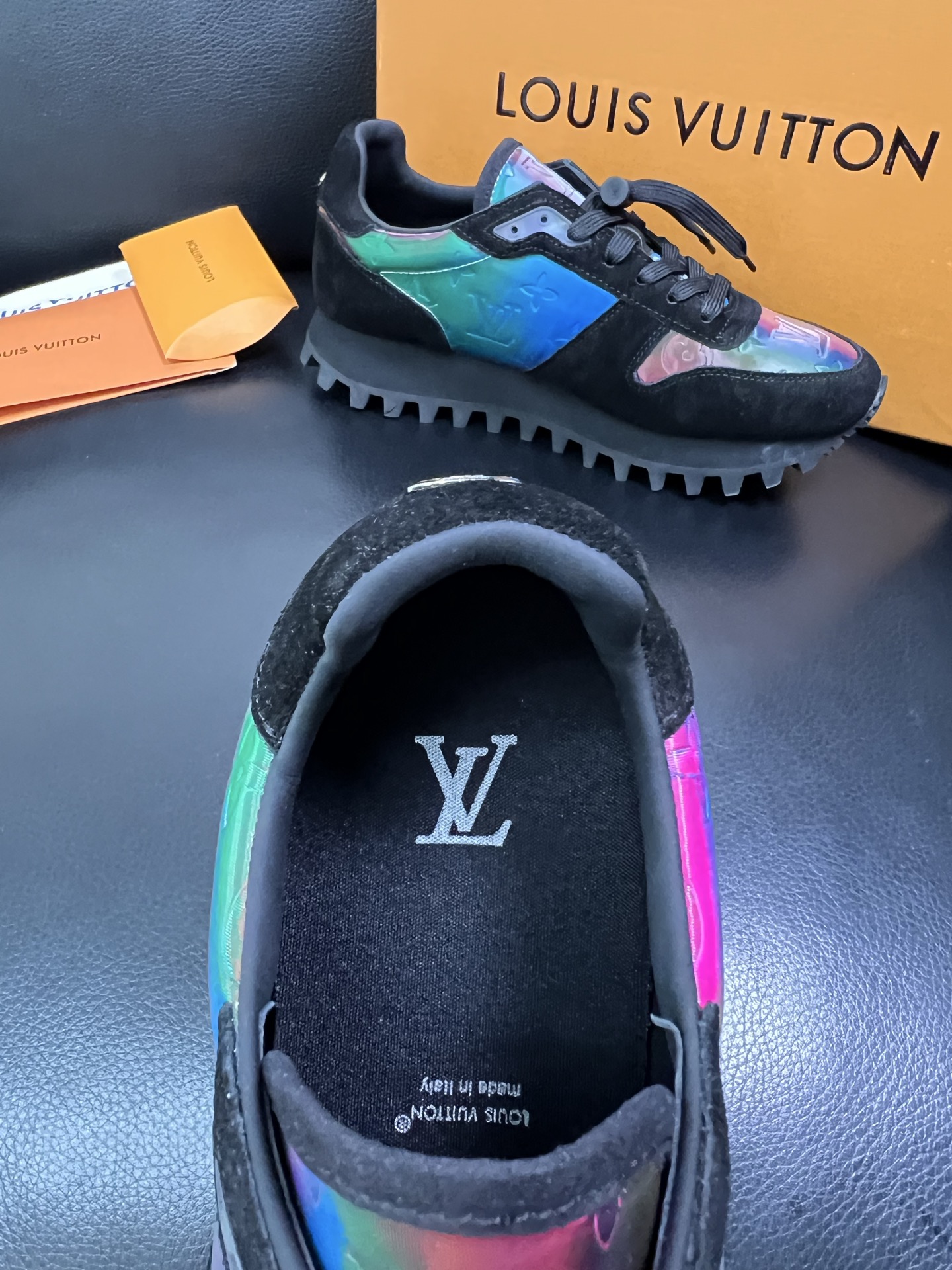 Lv 高品质 顶级工艺品 路易威登，专柜同步，鞋面意大利进口，高品质拼接缤纷色彩复杂工艺品，进口水染牛里