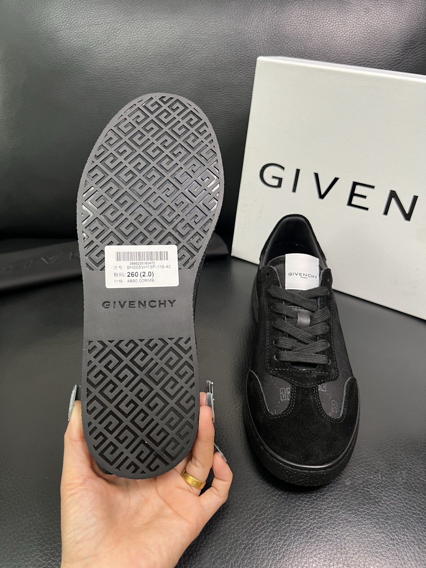 Givenchy 高品质 顶级工艺品 纪梵希 专柜同步原厂配置，意大利进口牛皮搭配网布面料，全鞋配件私模