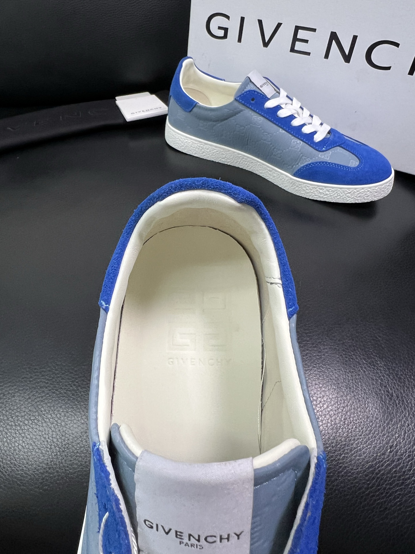 Givenchy 高品质 顶级工艺品 纪梵希 专柜同步原厂配置，意大利进口牛皮搭配网布面料，全鞋配件私模