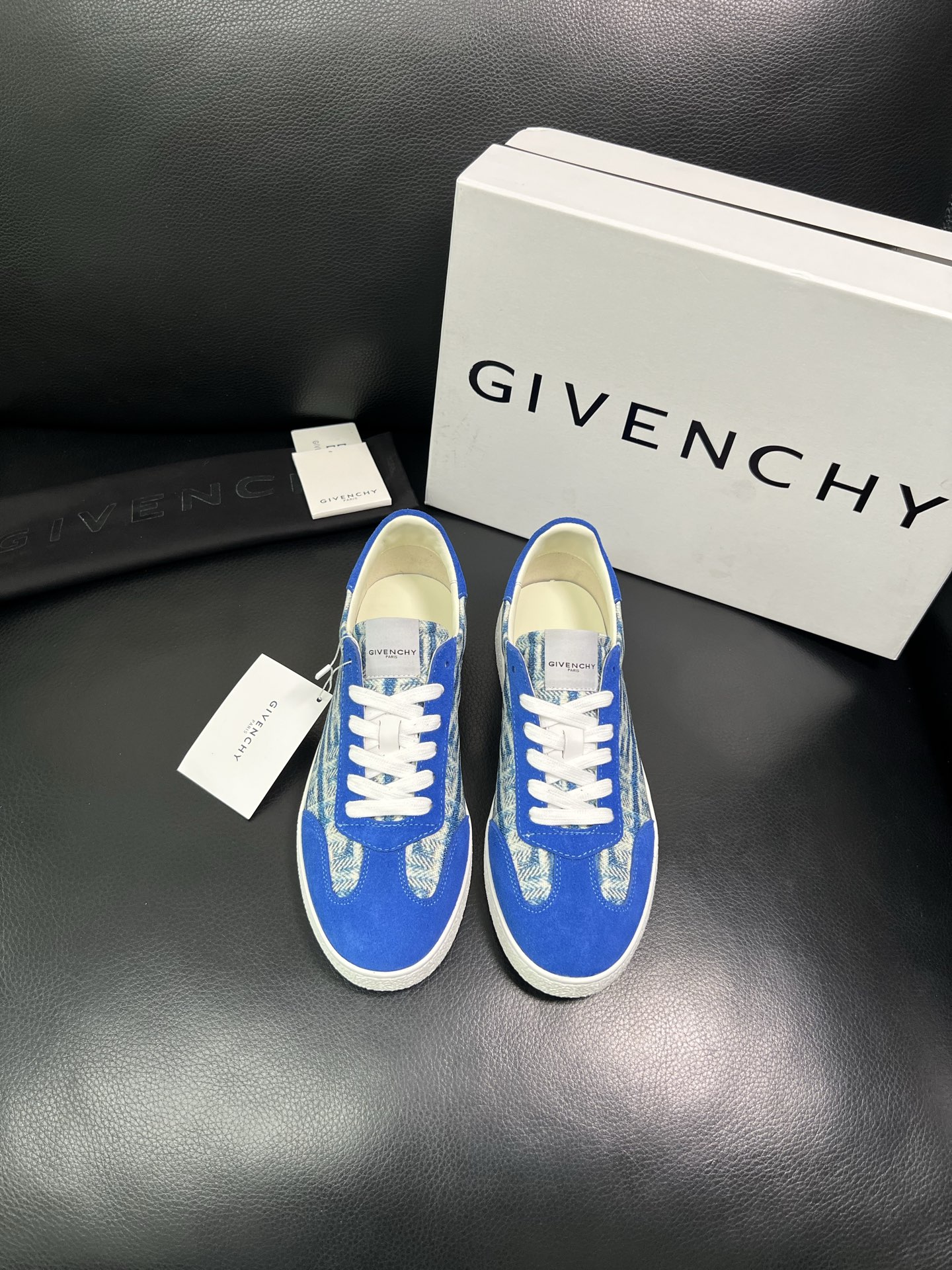 Givenchy 高品质 顶级工艺品 纪梵希 专柜同步原厂配置，意大利进口牛皮搭配网布面料，全鞋配件私模
