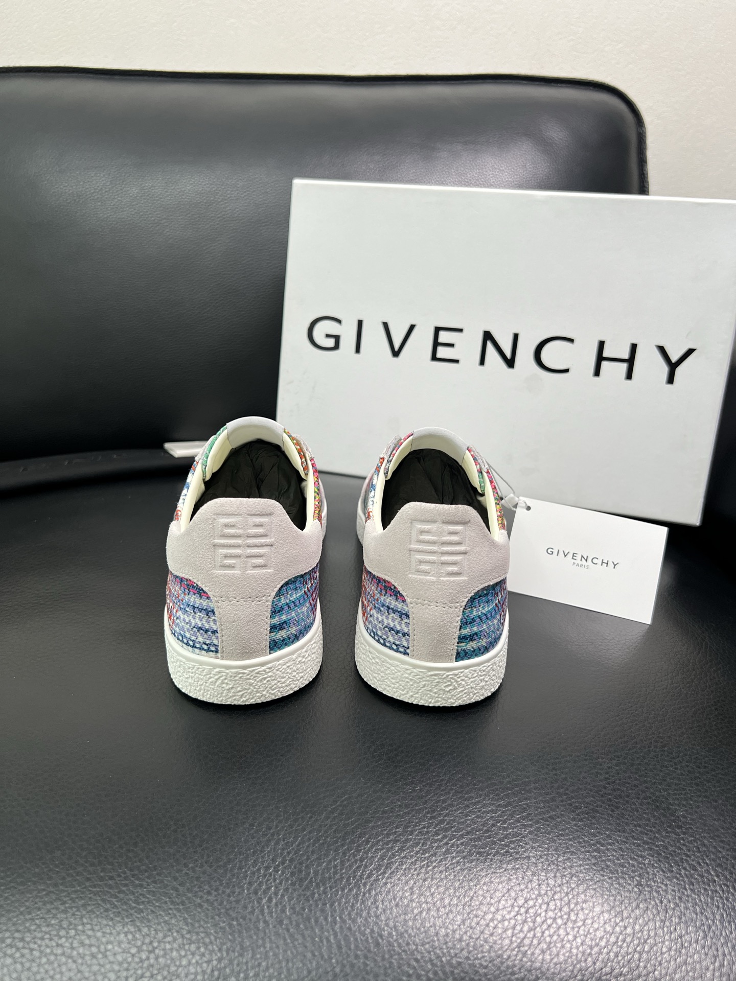 Givenchy 高品质 顶级工艺品 纪梵希 专柜同步原厂配置，意大利进口牛皮搭配网布面料，全鞋配件私模
