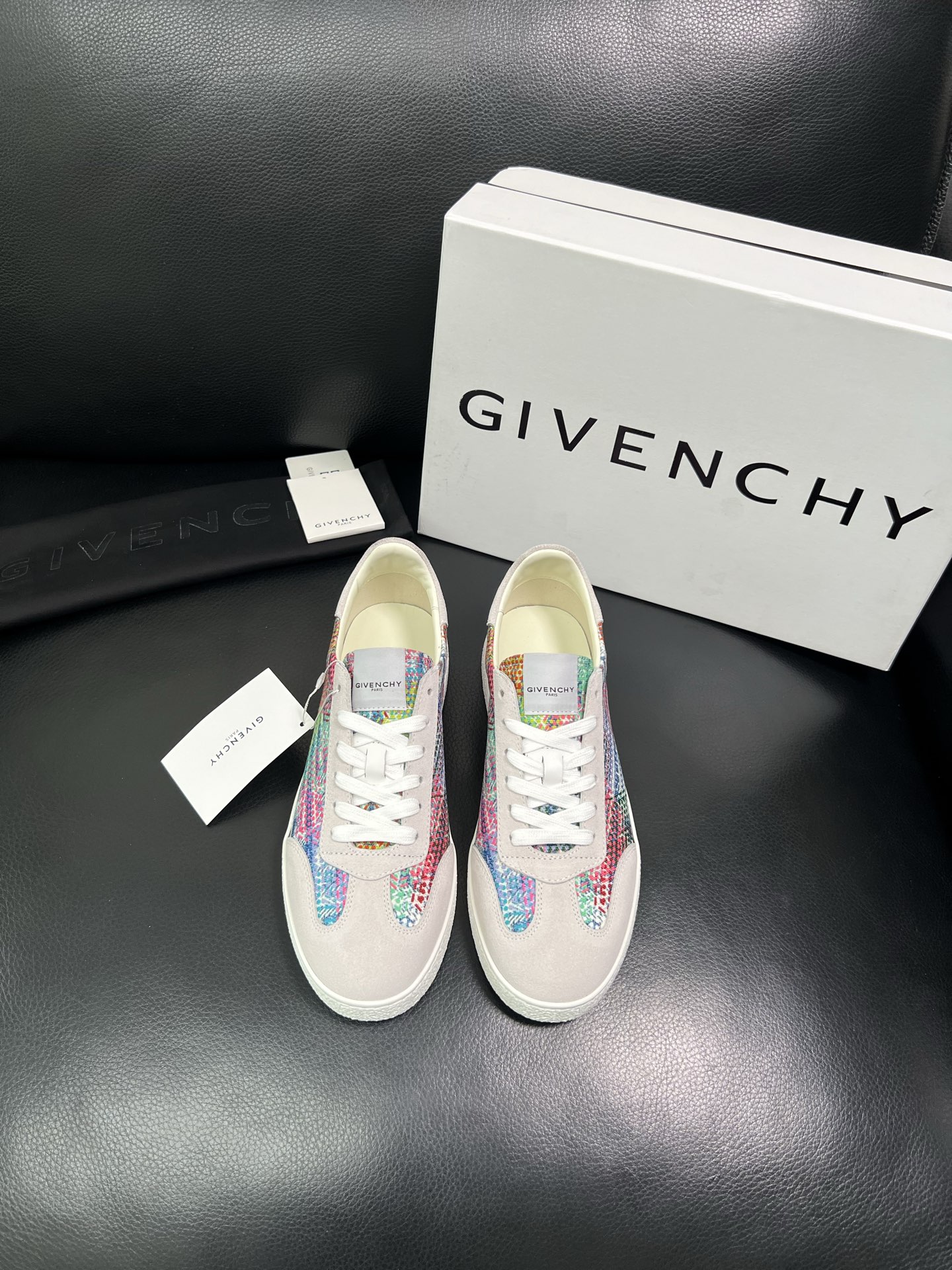 Givenchy 高品质 顶级工艺品 纪梵希 专柜同步原厂配置，意大利进口牛皮搭配网布面料，全鞋配件私模