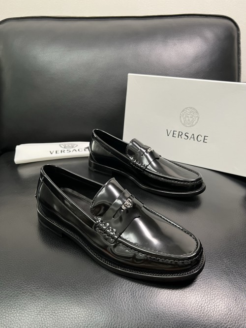 Versace Men's Black Leather Loafers with Medusa Detail, Size 39-44 1 Versace Men's Black Leather Loafers with Medusa Detail, Size 39-44