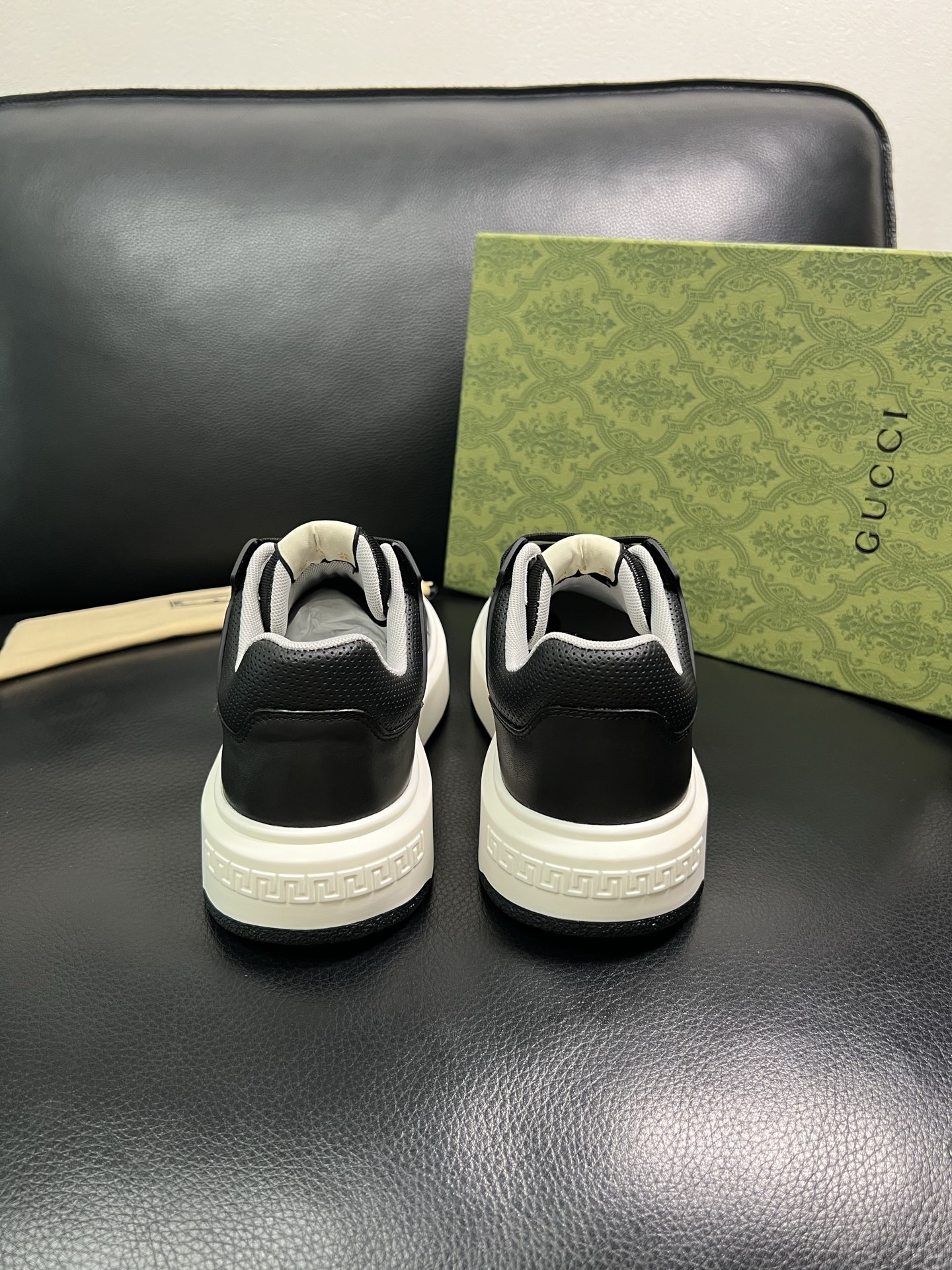 Gucci 高品质 顶级工艺品 古奇 专柜新款原厂配置，意大利进口牛皮搭配印花面料，进口牛皮内里垫，透气
