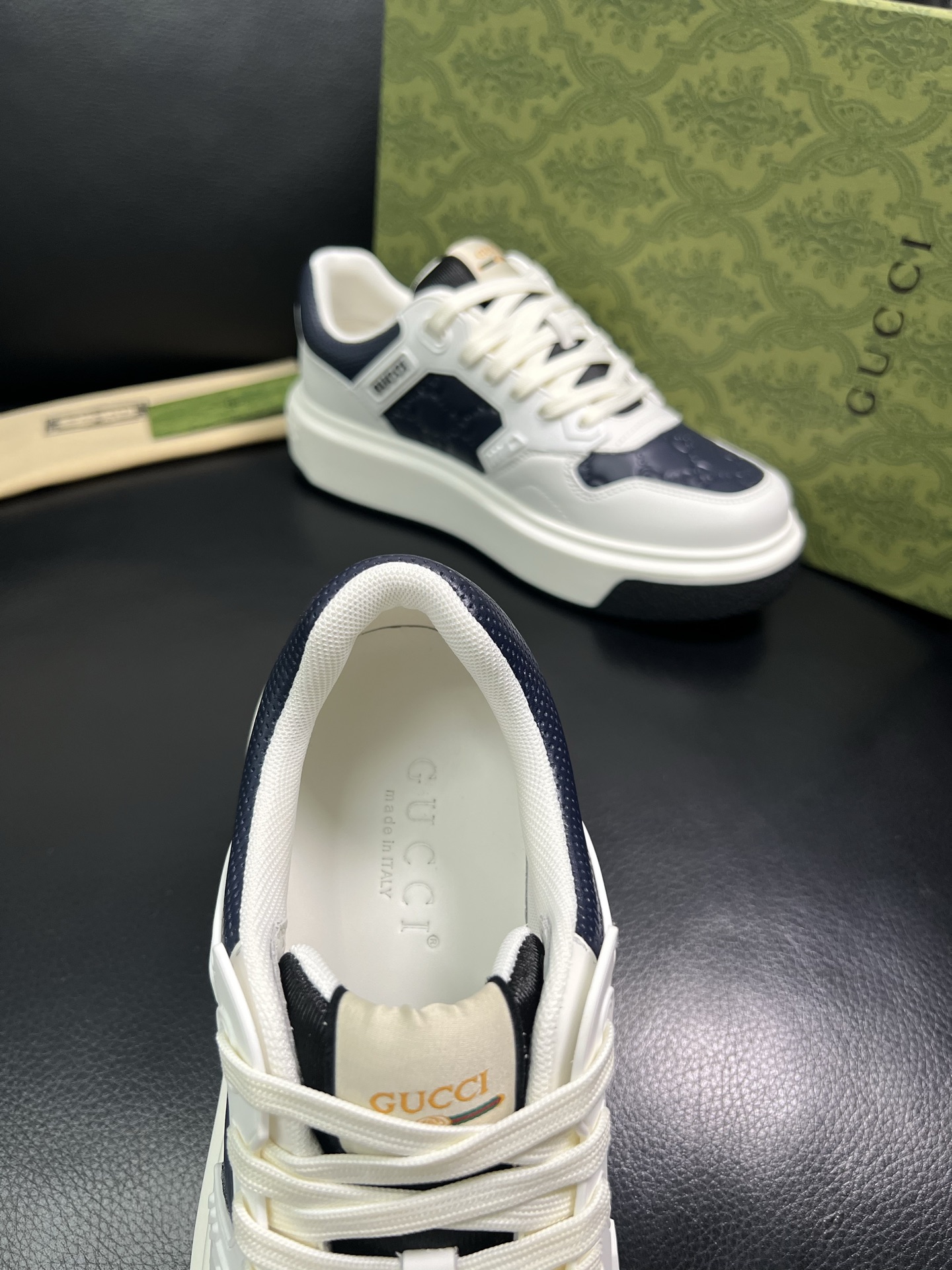 Gucci 高品质 顶级工艺品 古奇 专柜新款原厂配置，意大利进口牛皮搭配印花面料，进口牛皮内里垫，透气