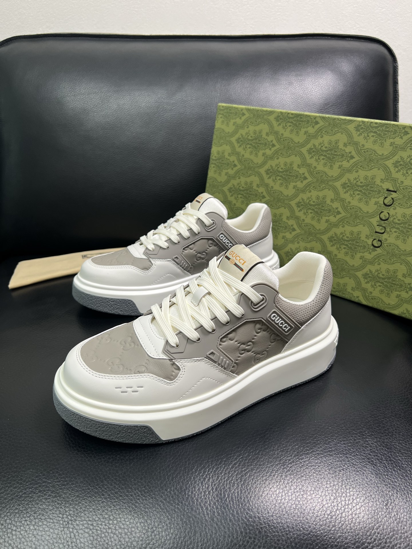 Gucci 高品质 顶级工艺品 古奇 专柜新款原厂配置，意大利进口牛皮搭配印花面料，进口牛皮内里垫，透气