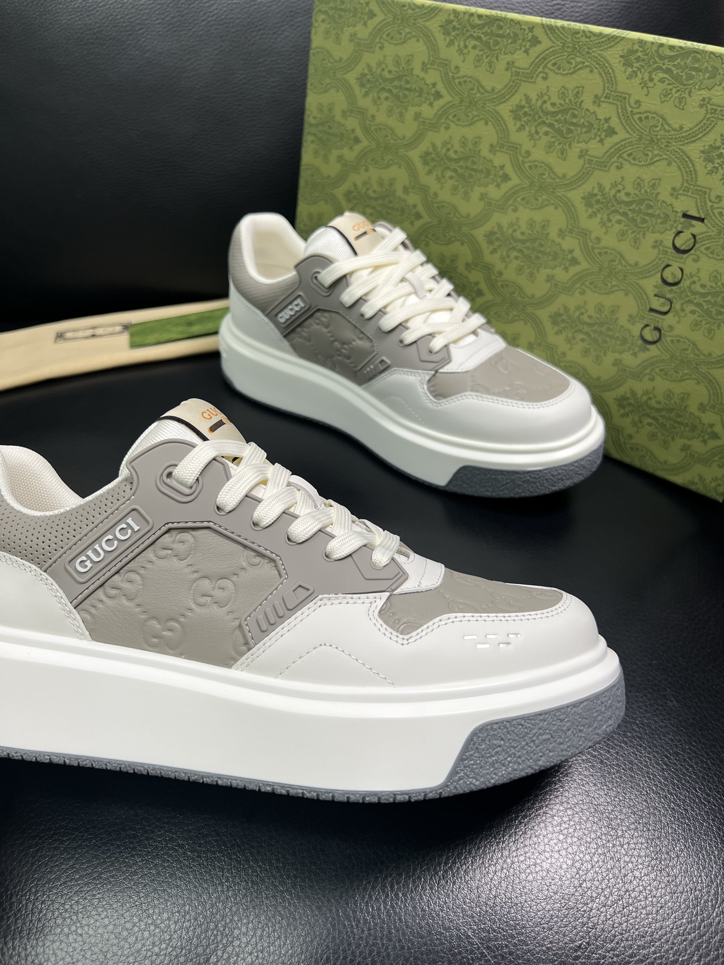 Gucci 高品质 顶级工艺品 古奇 专柜新款原厂配置，意大利进口牛皮搭配印花面料，进口牛皮内里垫，透气