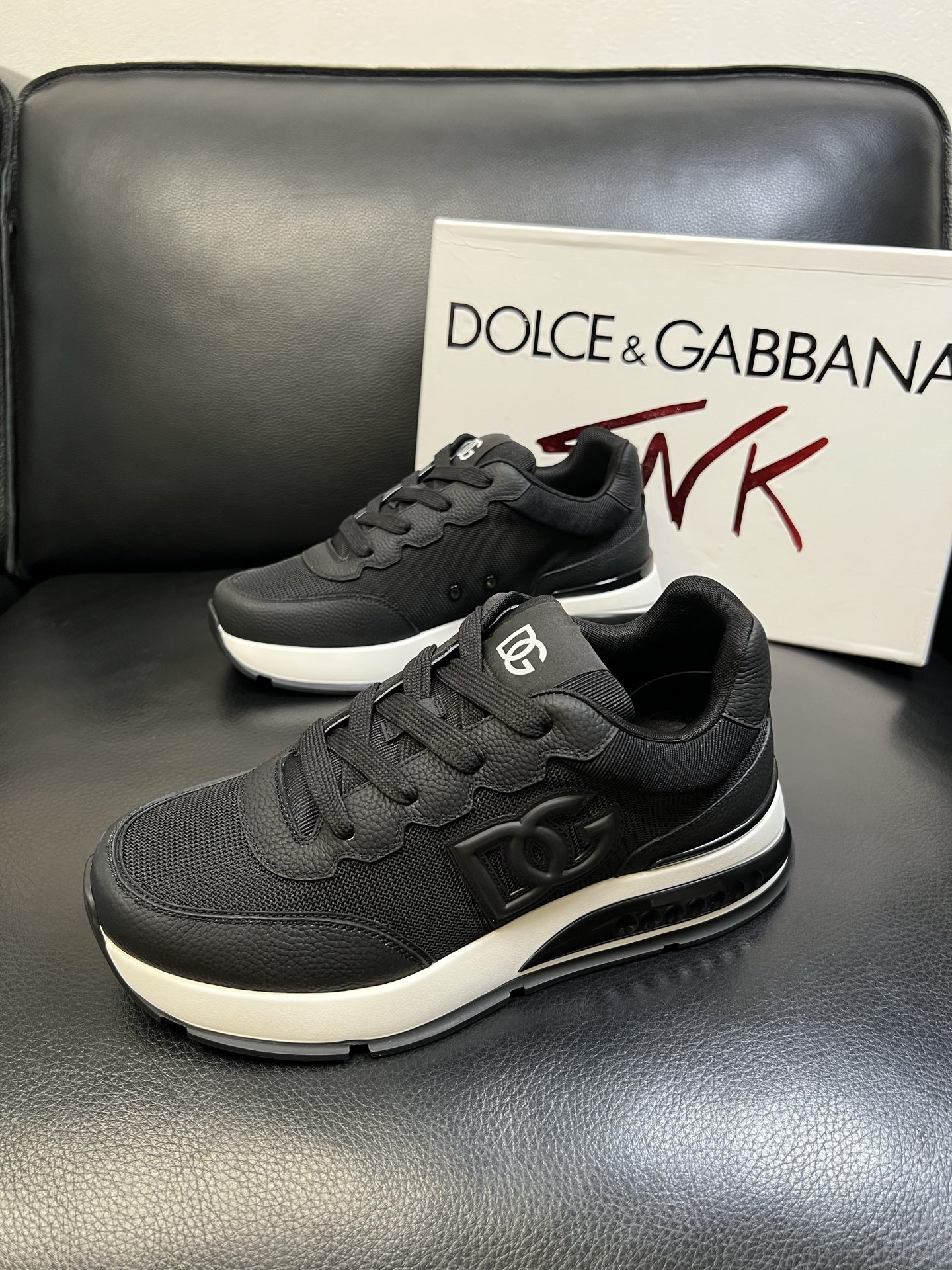 Dolce & Gabbana 高品质 顶级工艺品 杜嘉班纳 爆款专柜新品同步，鞋面意大利进口牛皮搭配布