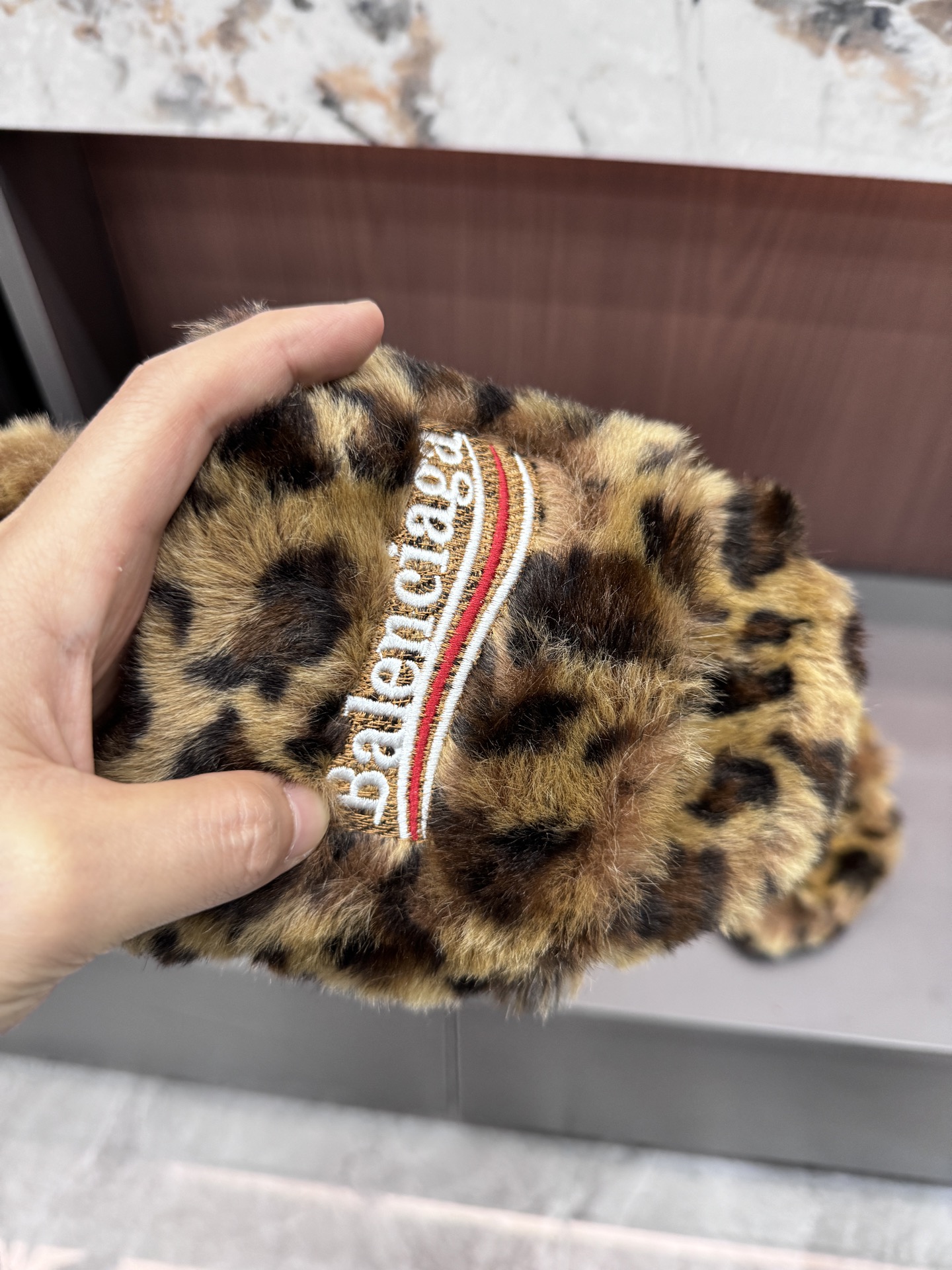 Balenciaga 2025 new thickened-sole furry slippers 7