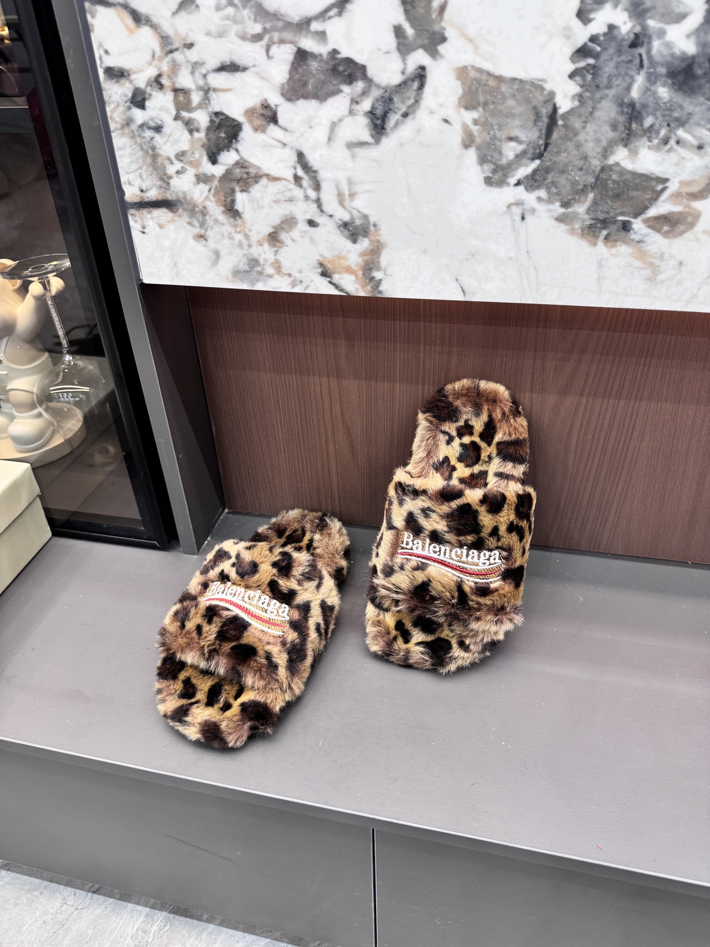 Balenciaga 2025 new thickened-sole furry slippers 9