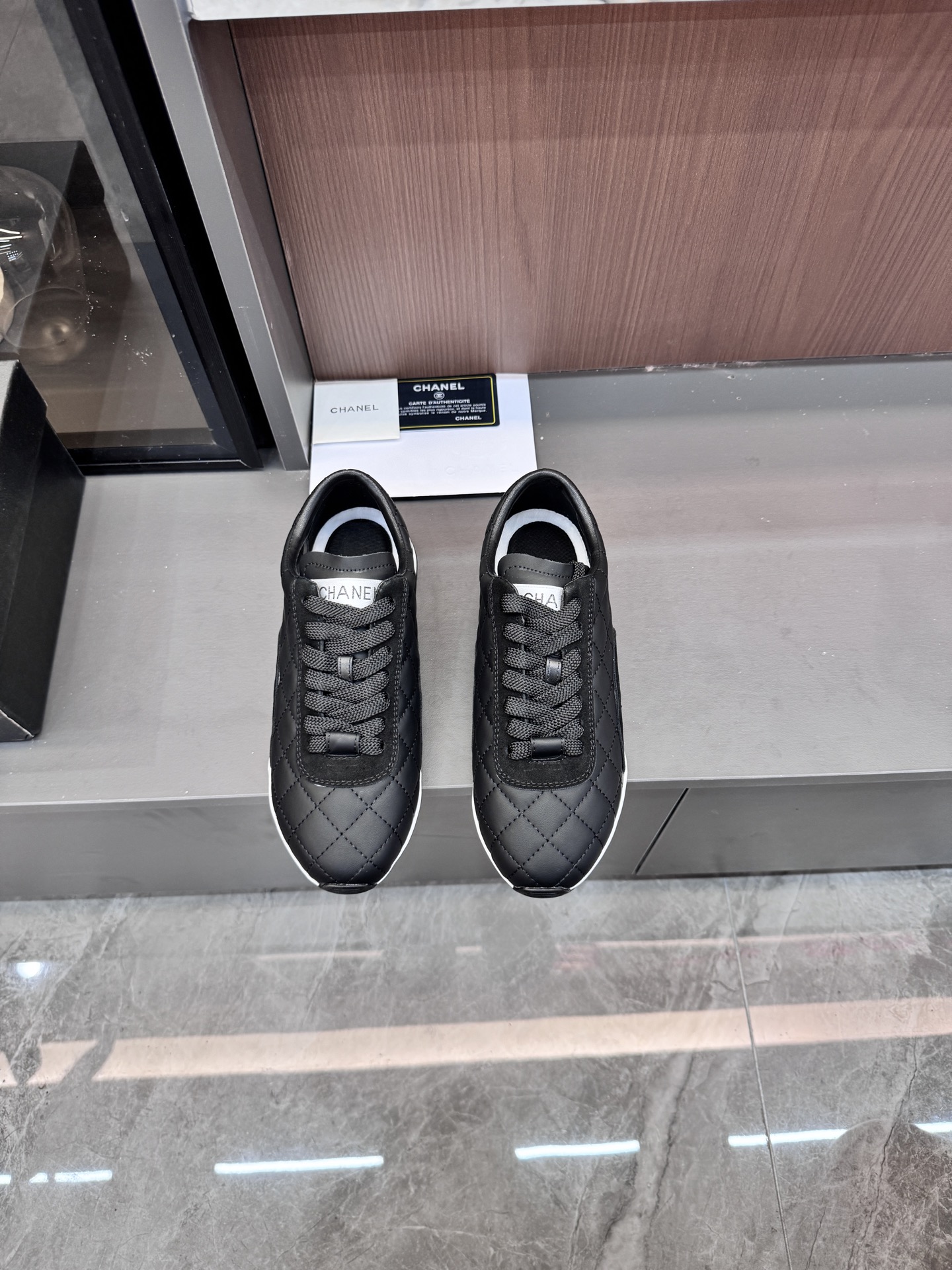 Chanel 专柜款经典鞋履 2