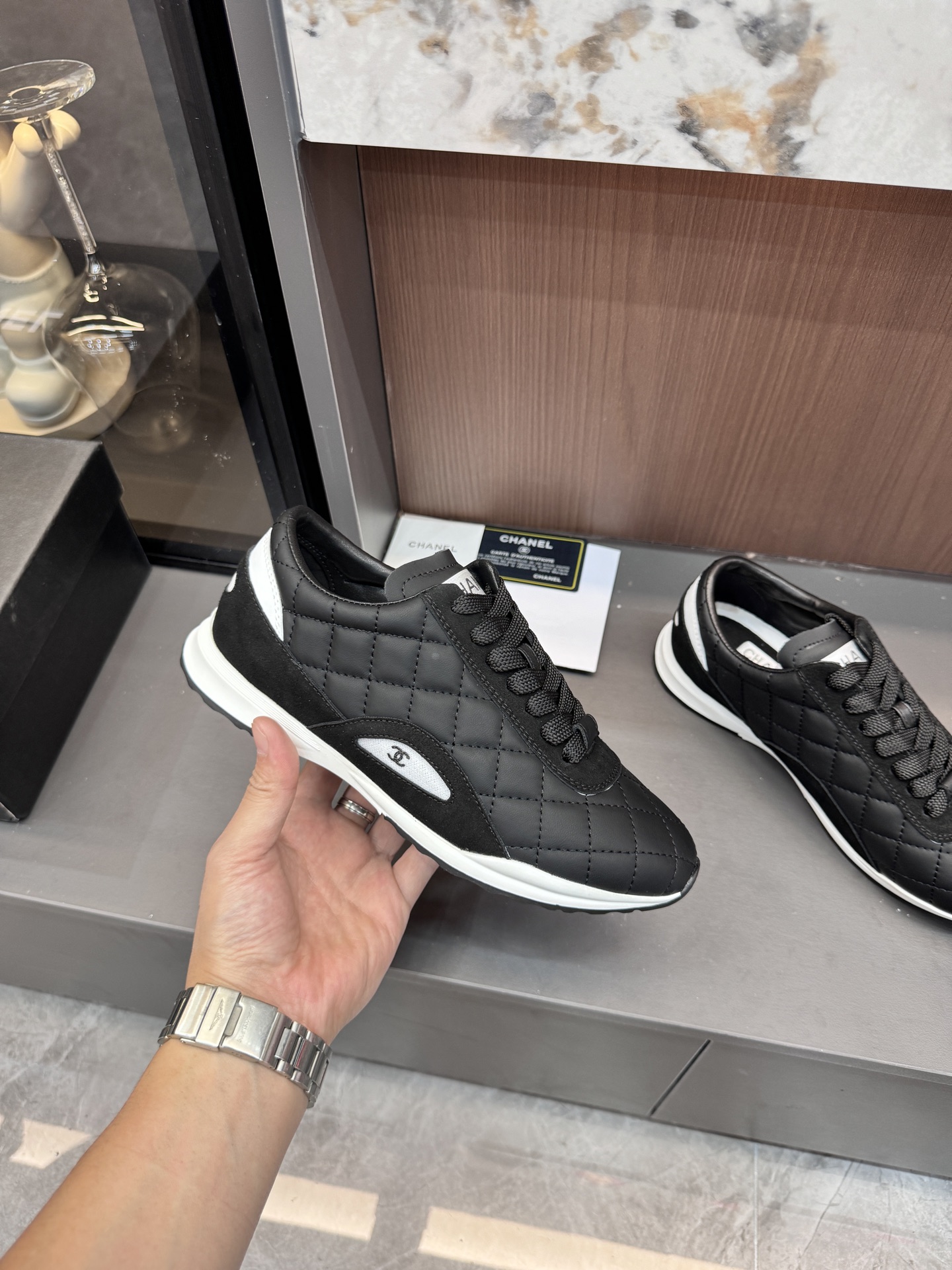 Chanel 专柜款经典鞋履 6